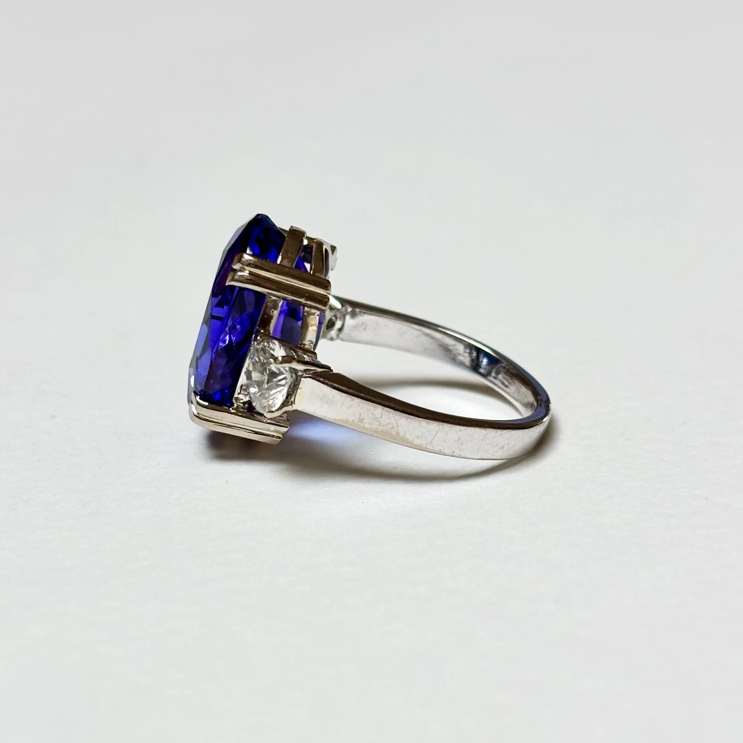 CRA002_tanzanite diamond_6.jpg