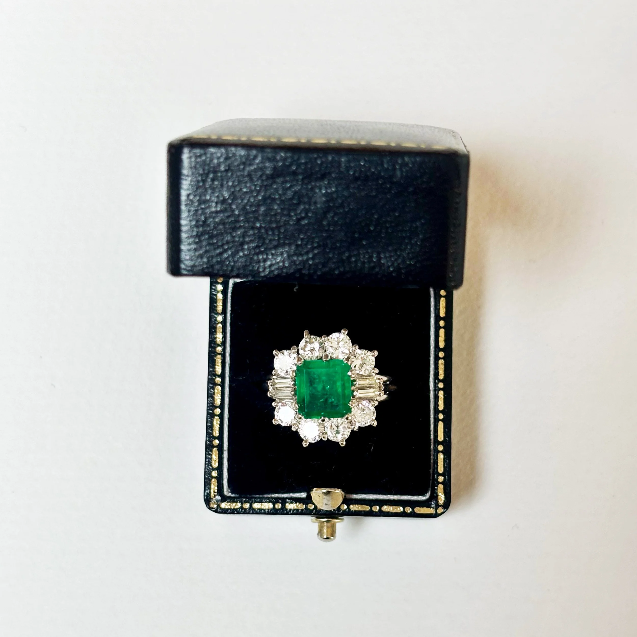 CRA005_emerald diamond cluster_14.jpg