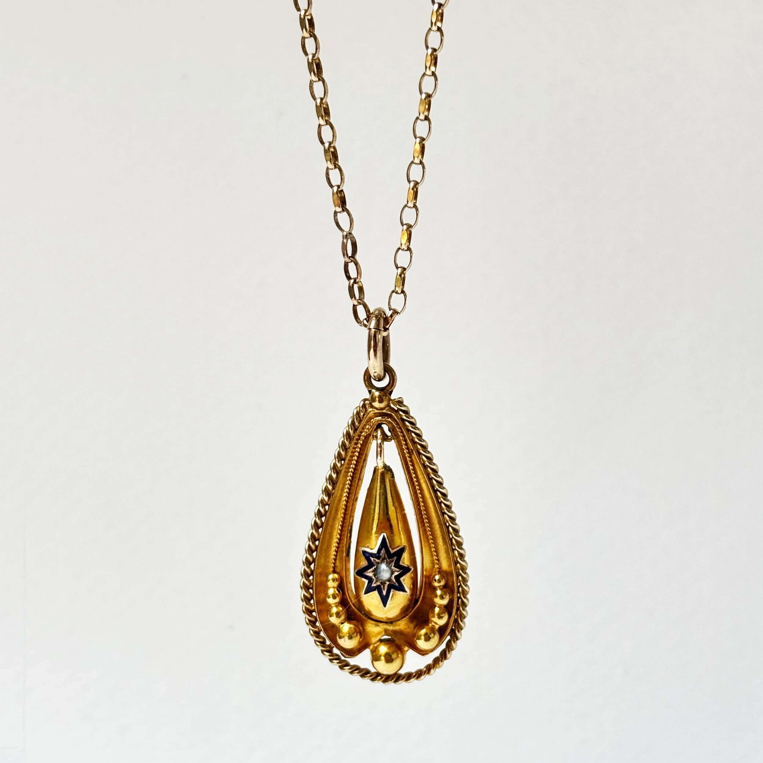CRA012_starburst pendant_1.jpg