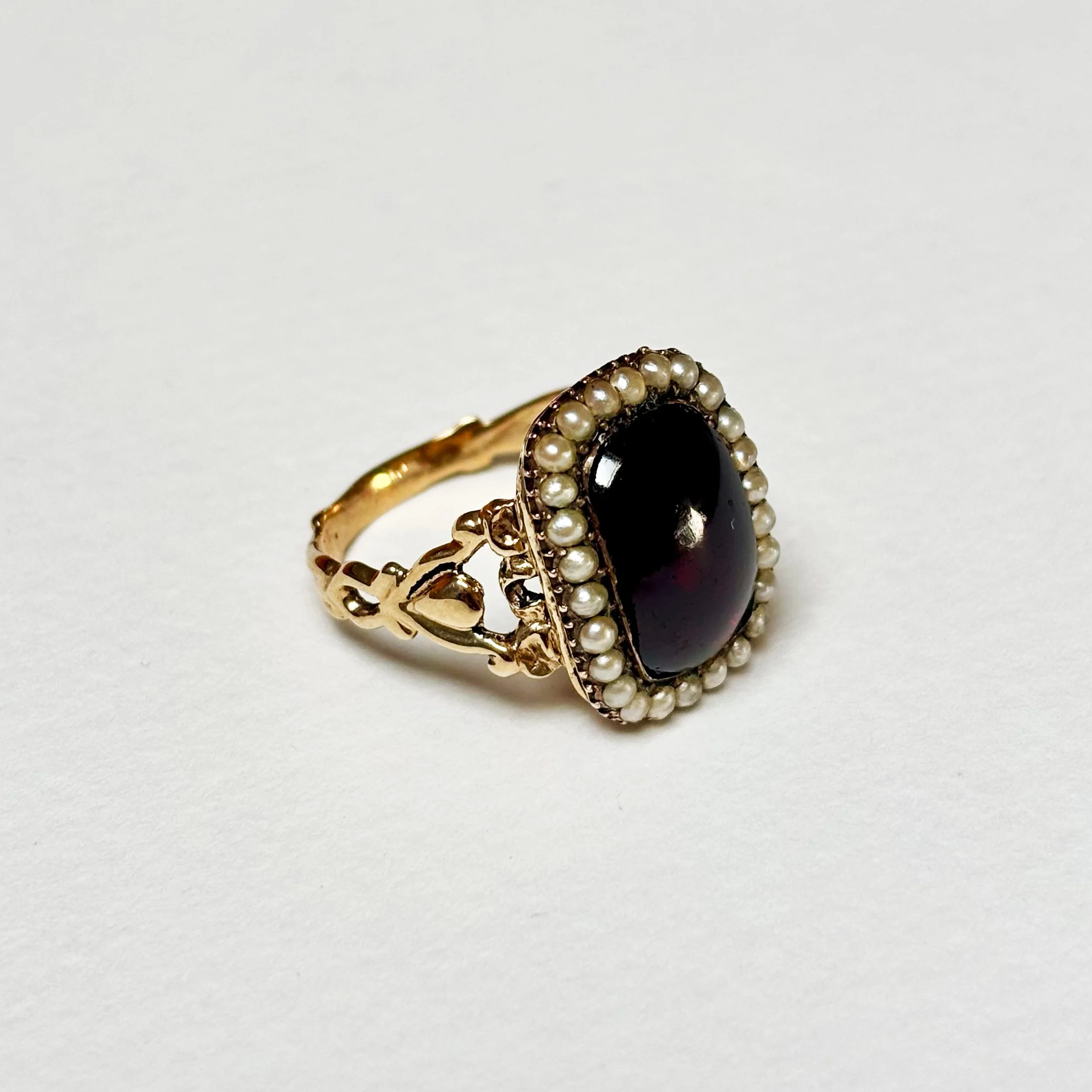 CRA009_garnet pearl_2.jpg