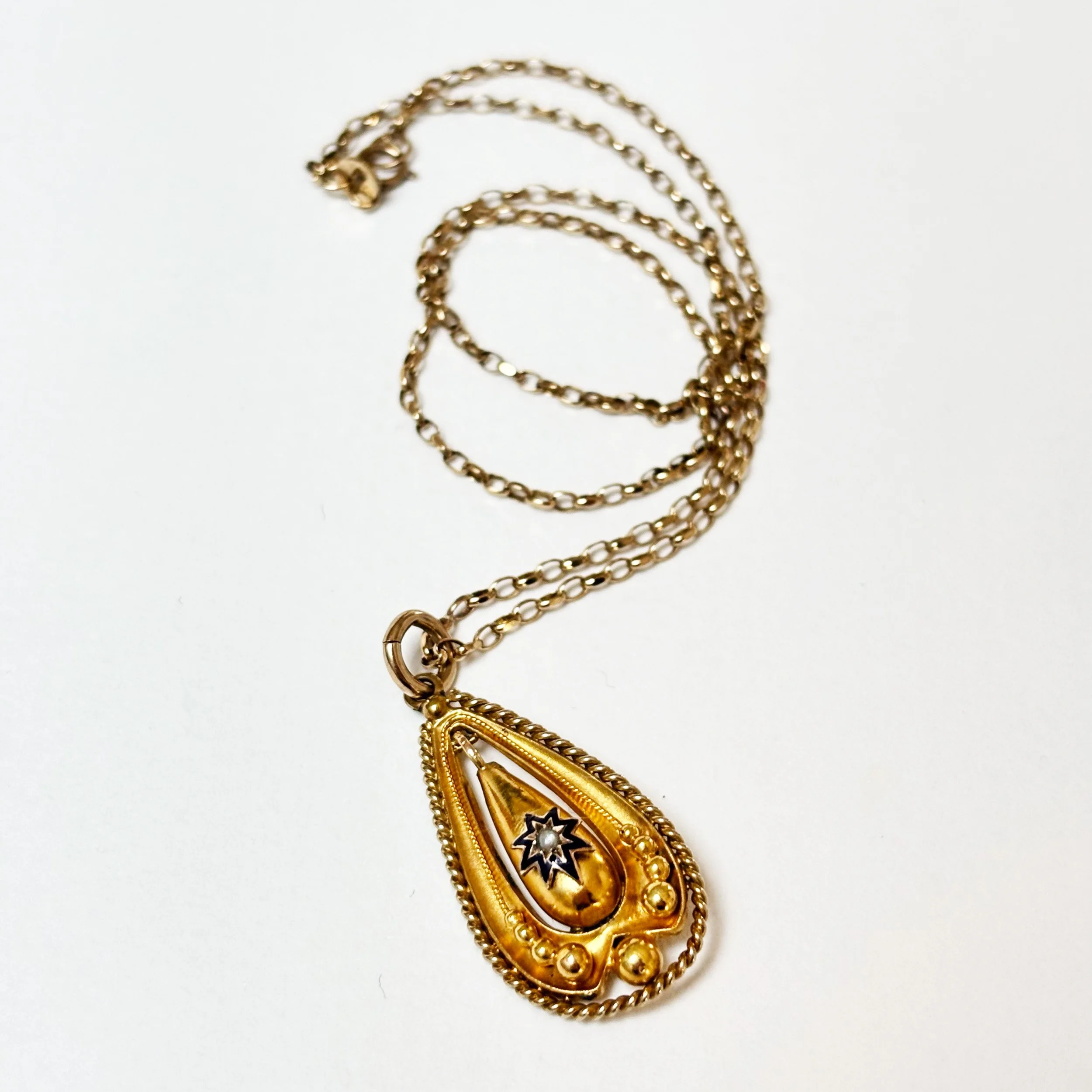 CRA012_starburst pendant_5.jpg