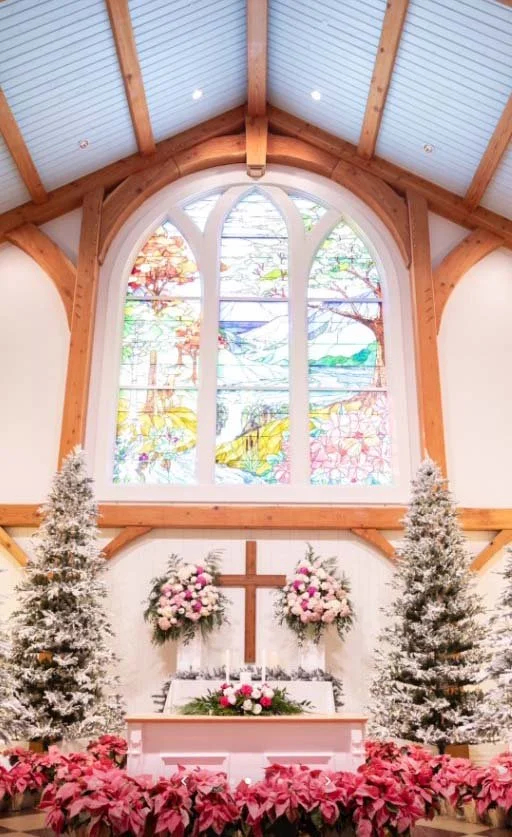 Holiday Wedding at The Greenbrier Resort by Tying the Knots Watercolor Wedding Invitations, photo by Kelli Carrico