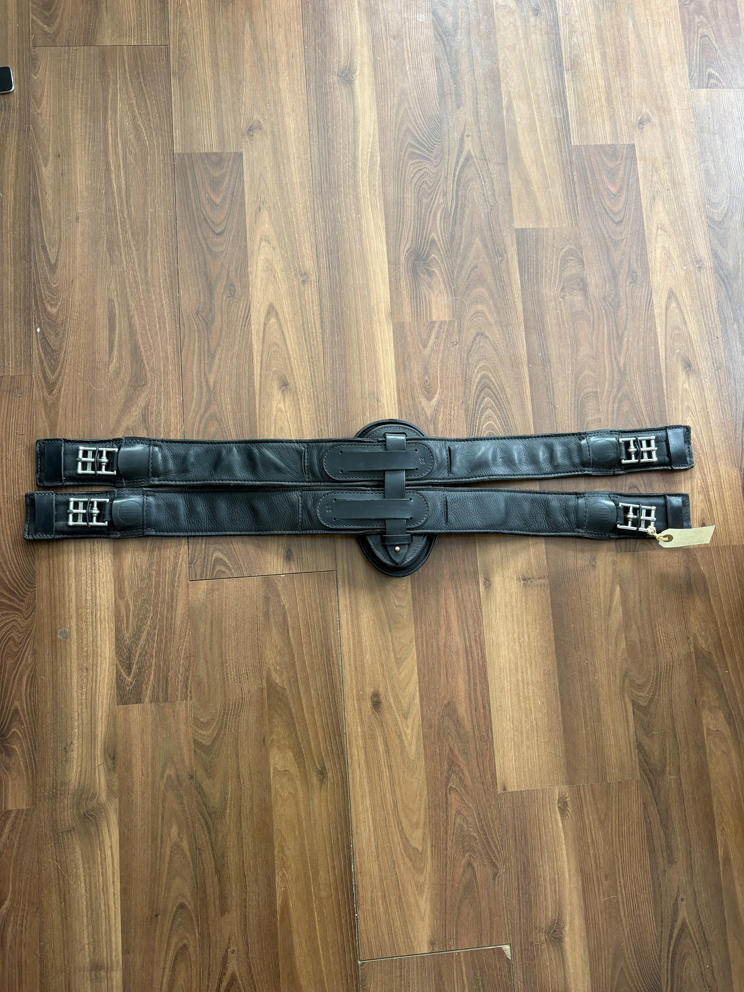 WOW Elegance Girth 32" Black