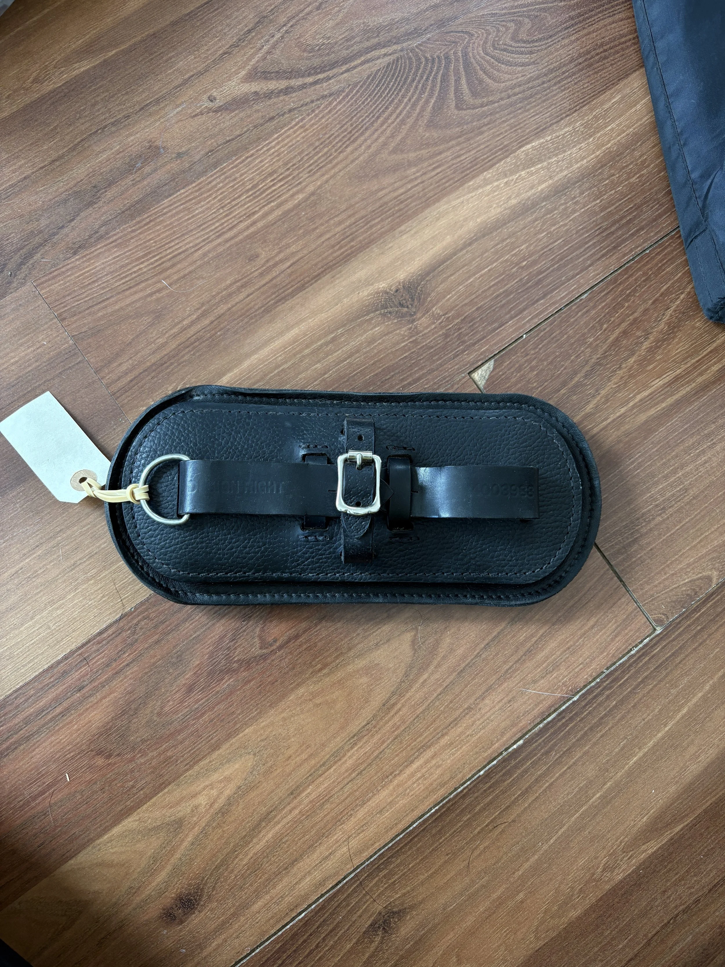 WOW H girth sternum plate 10" -Black