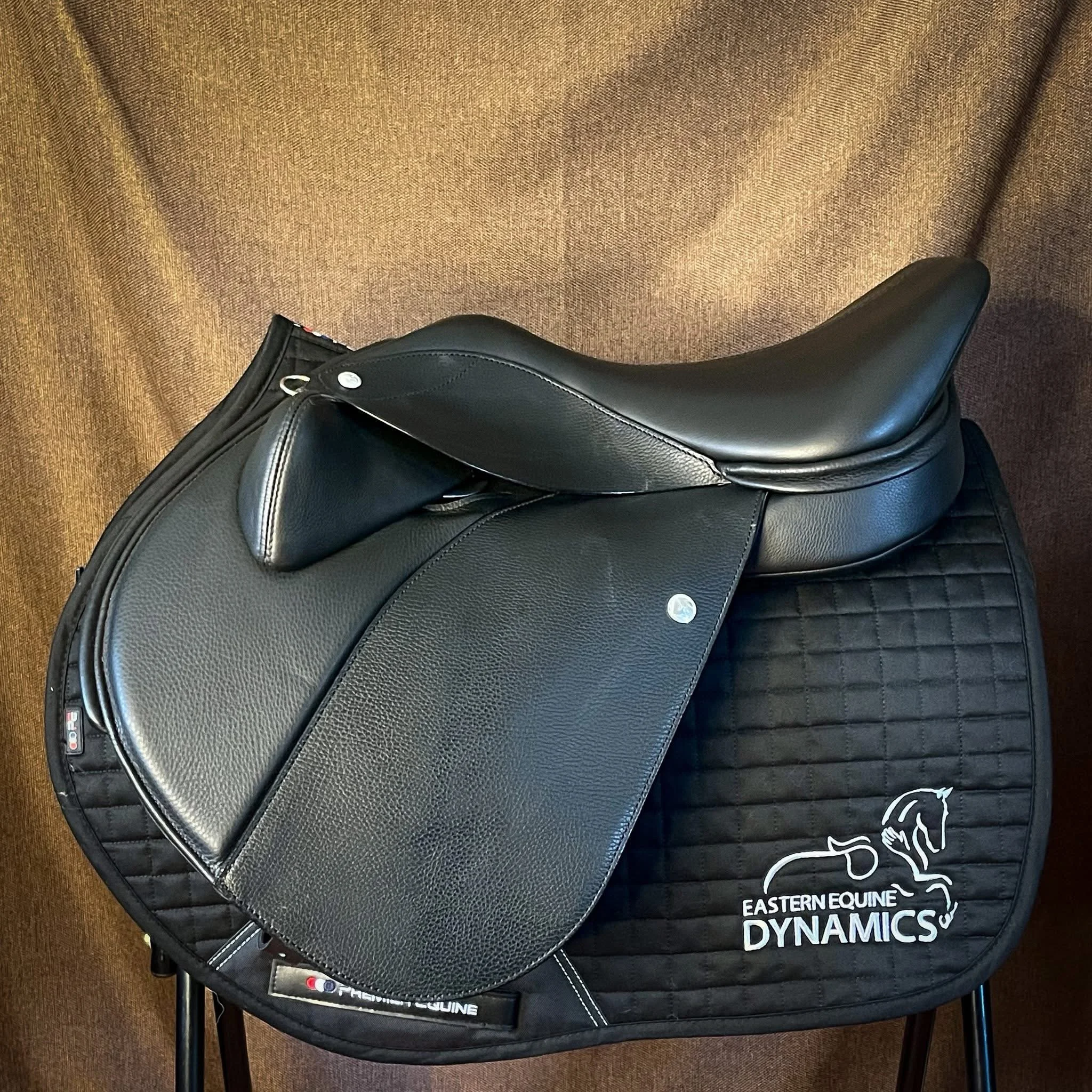 Duskin Cross Country Saddle 17"