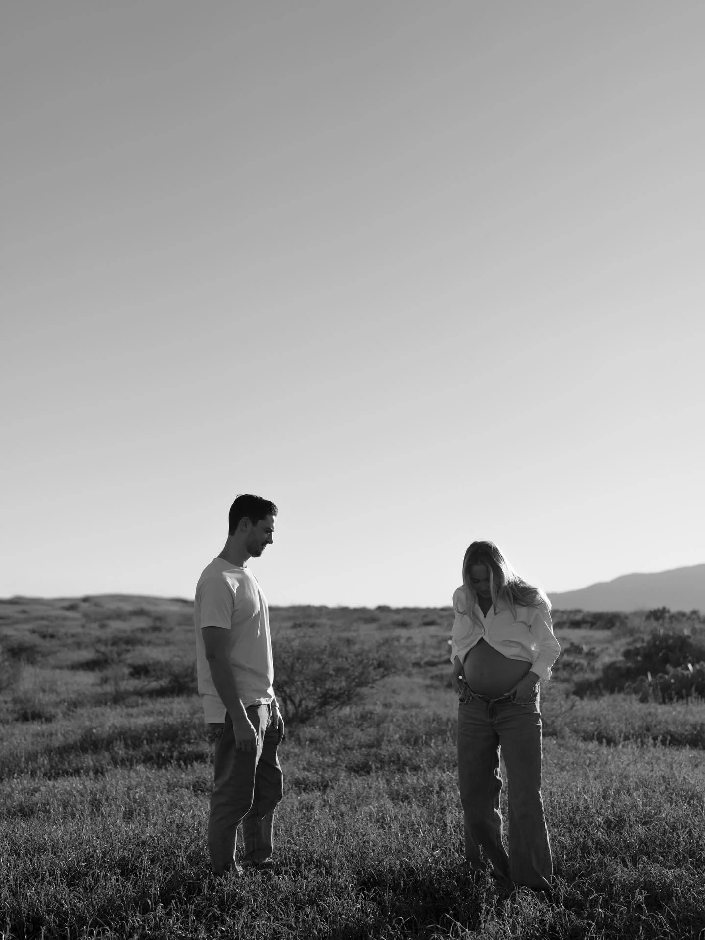 once in a while, when the stars align, i get to document my past brides on their journey to motherhood. beyond excited for @kayleysandersonn - you are going to be the sweetest mama. 💕