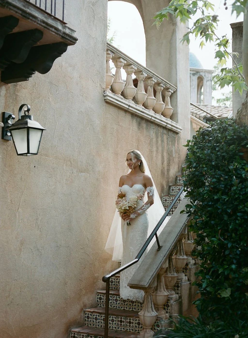 Kayley+Brock-ReneatTlaquepaque-Sedona-Wedding-SajePhotography-30.jpg