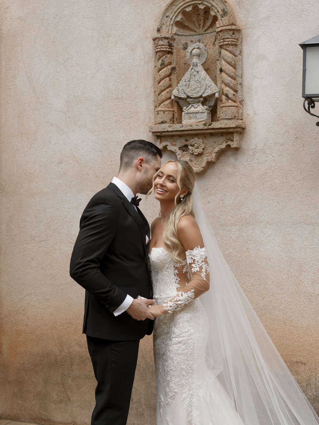 Kayley+Brock-ReneatTlaquepaque-Sedona-Wedding-SajePhotography-4.jpg
