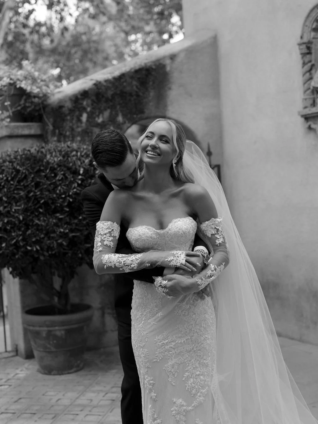 Kayley+Brock-ReneatTlaquepaque-Sedona-Wedding-SajePhotography-7.jpg