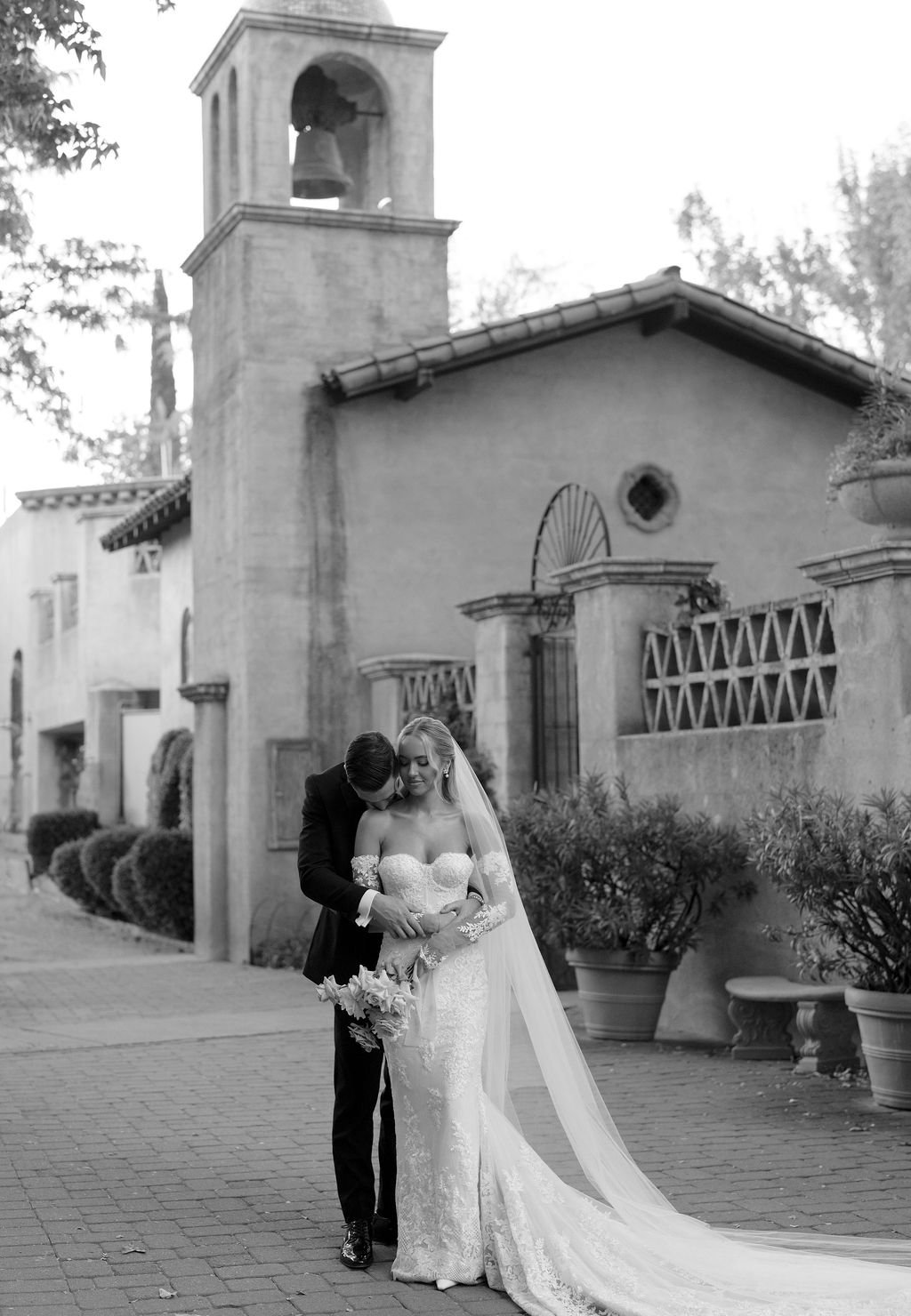 Kayley+Brock-ReneatTlaquepaque-Sedona-Wedding-SajePhotography-16.jpg
