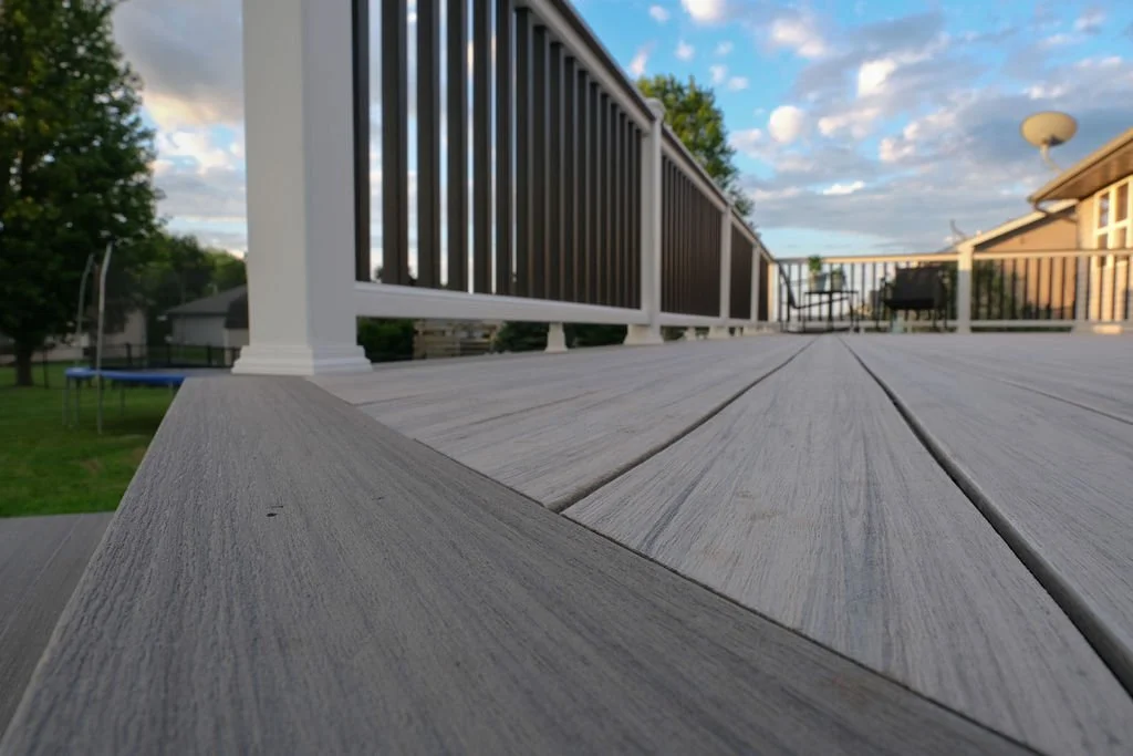 root-down-remodeling-deck-builder-wisconsin-closeup-of-material.jpg
