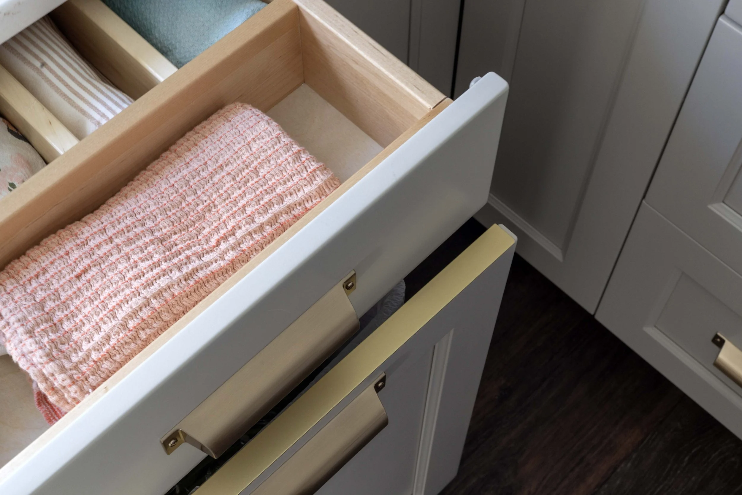 root-down-remodeling-kitchen-cabinetry-detail.jpg