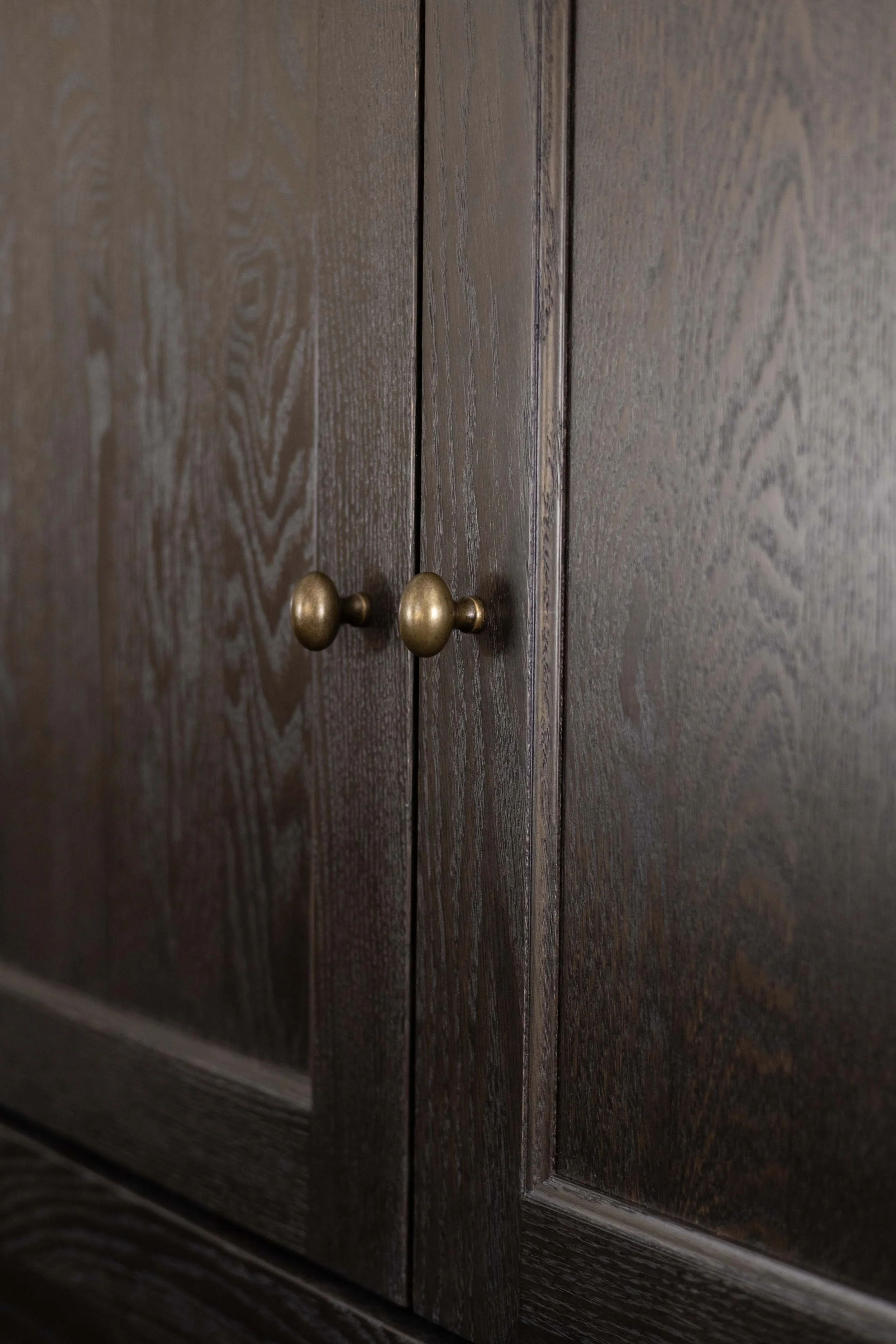 root-down-remodeling-kitchen-storage-hardware.jpg