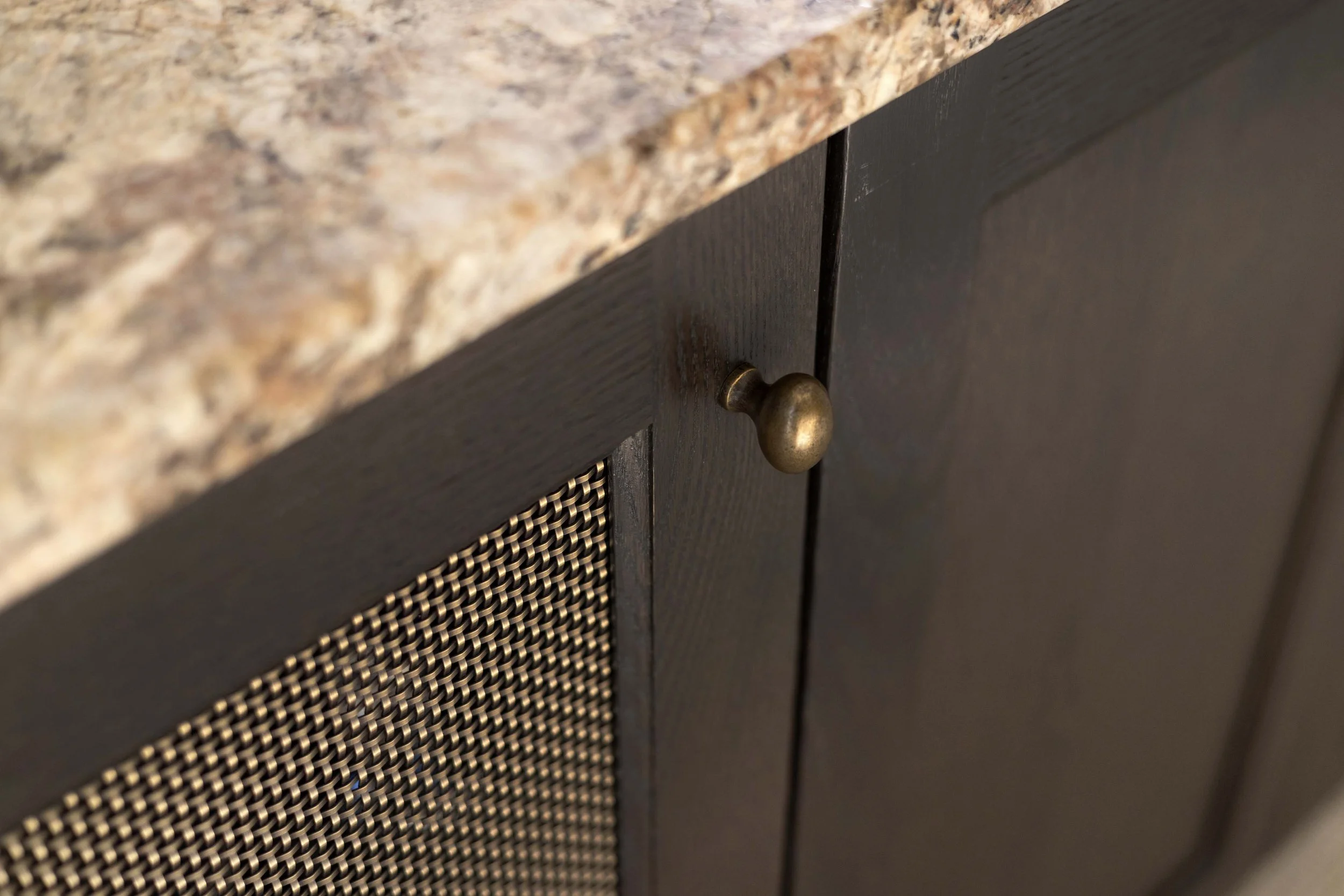 root-down-remodeling-kitchen-cabinetry-hardware.jpg