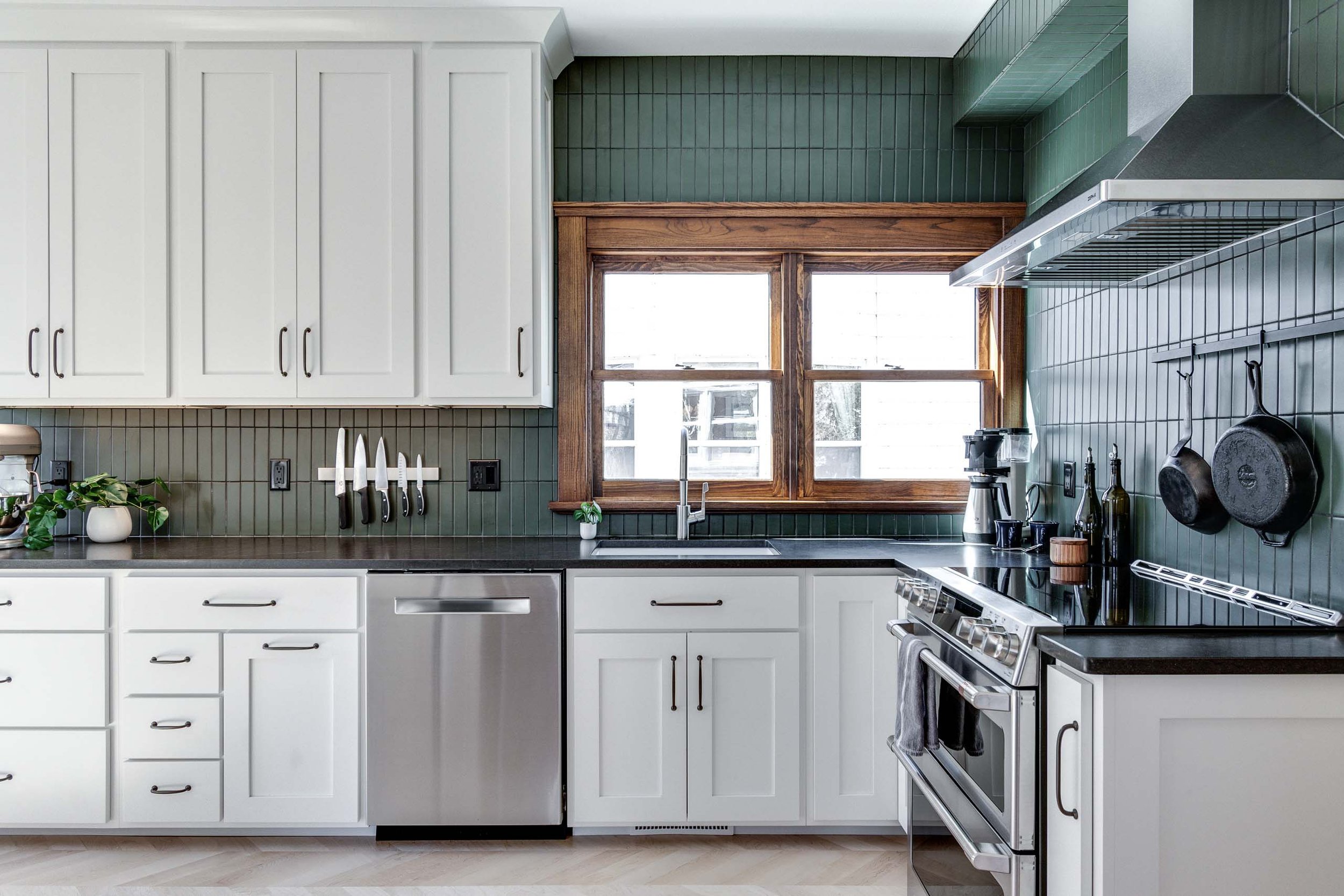 root-down-remodeling-kitchen-custom-millwork-cabinetry-backsplash(3).jpg