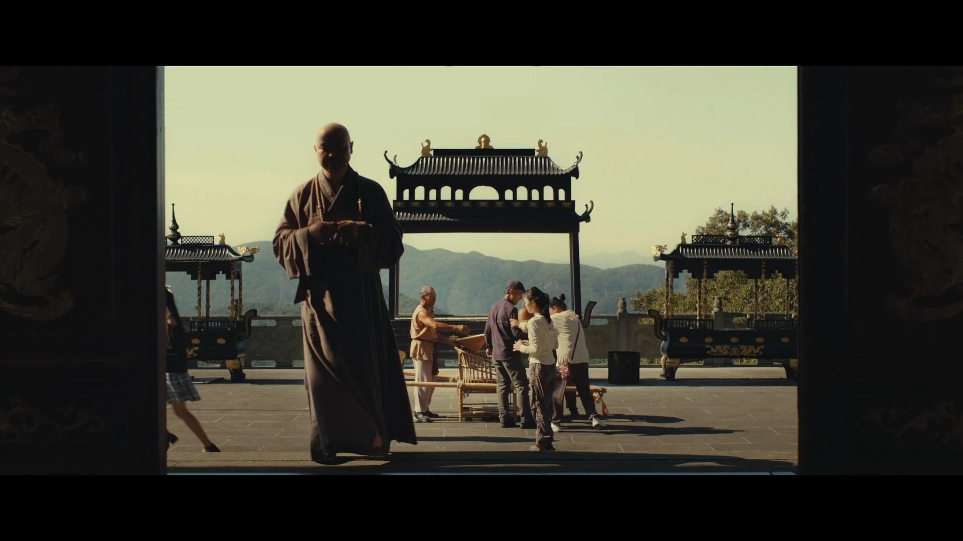 The Mountain | Dir. Qingxuan Wang