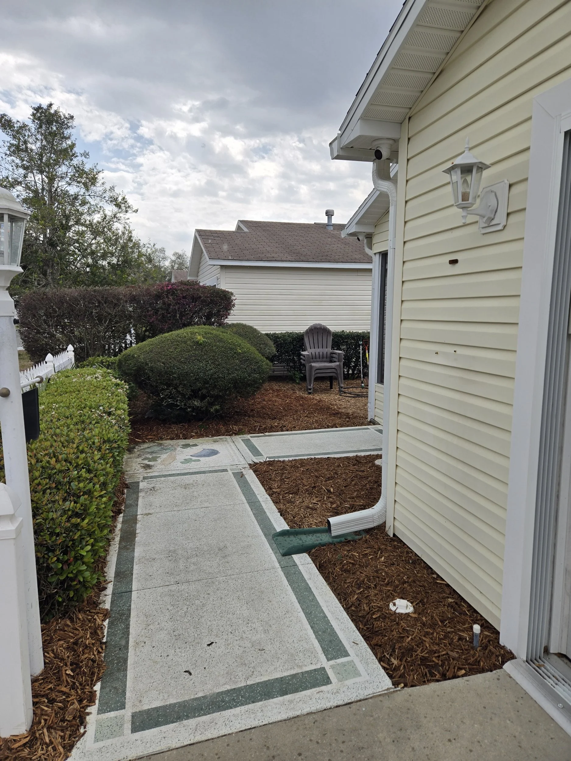 cypress mulch installation in the villages FL