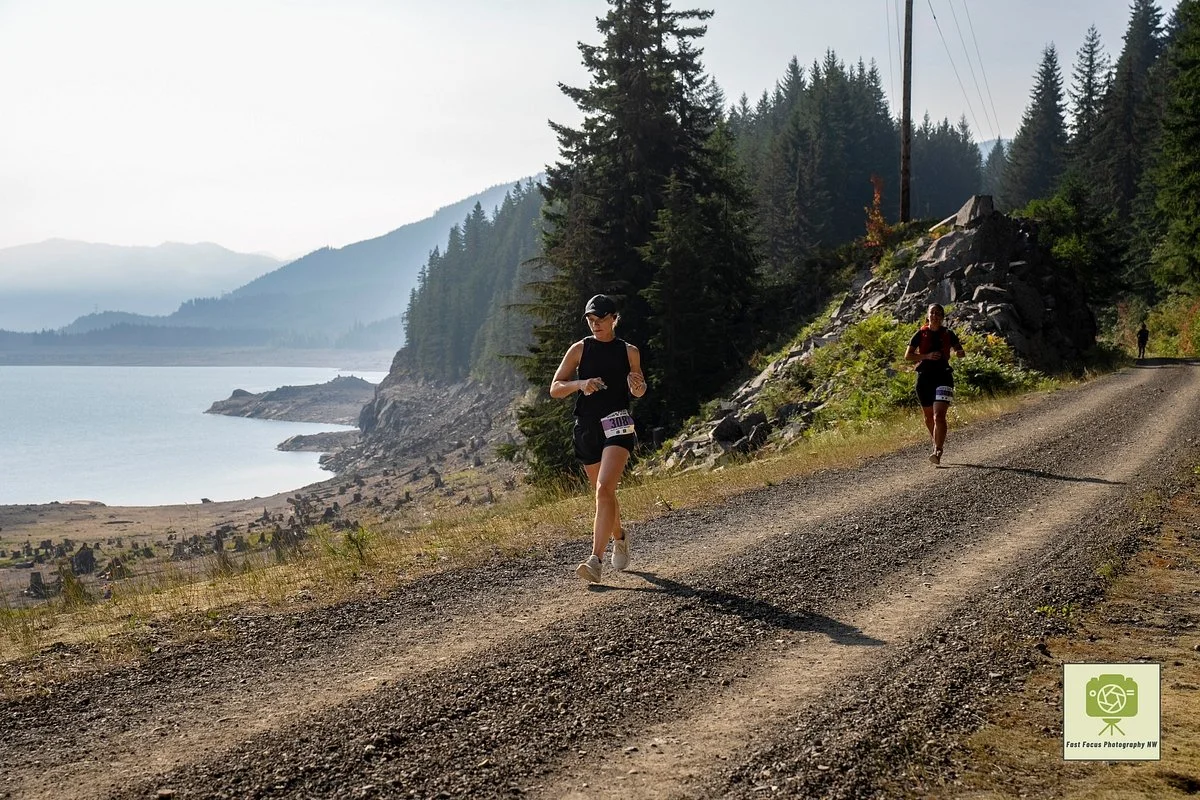 runners on ultra fest trail competing in ultramarathon in Easton Washington