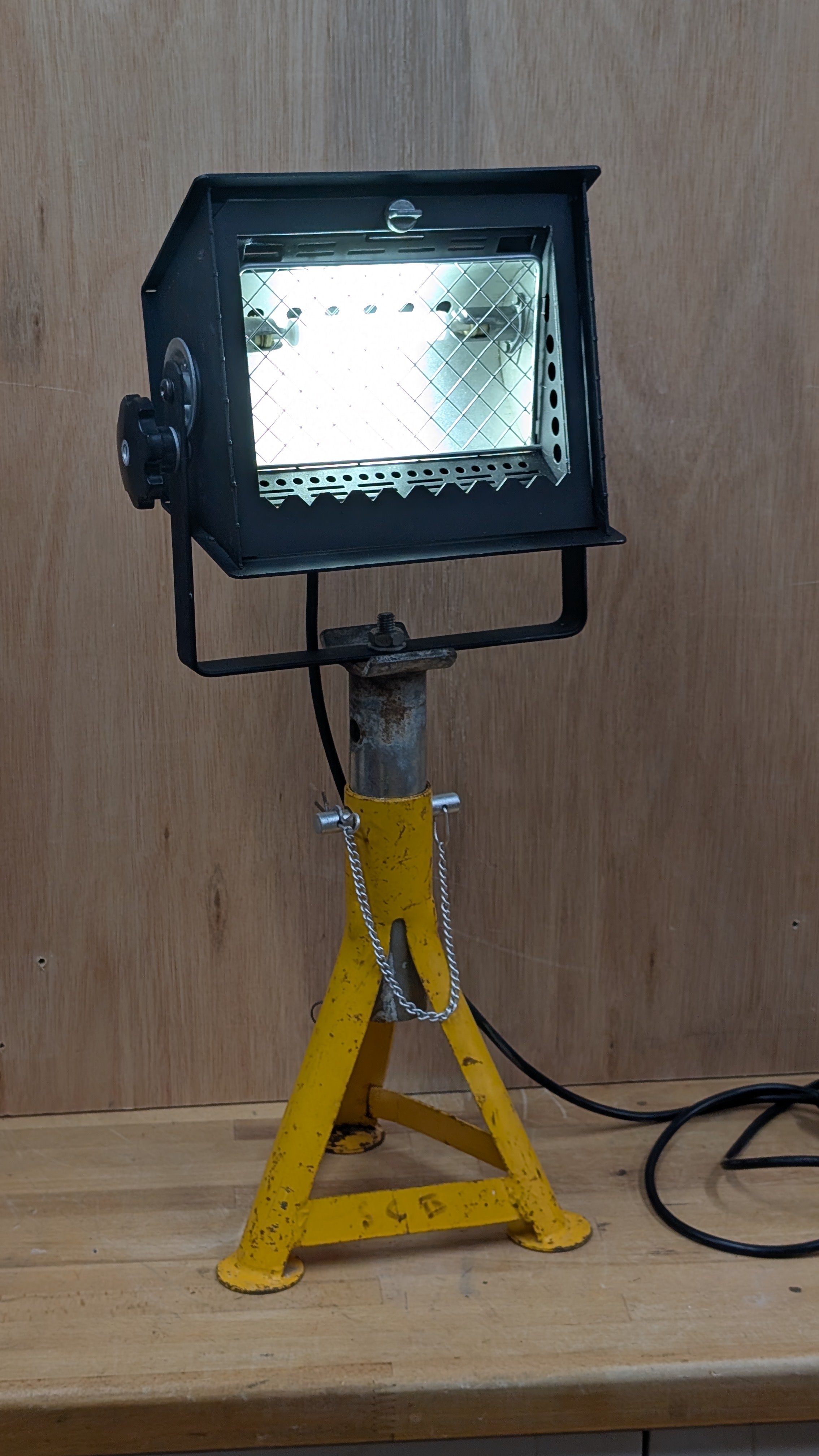 Reclaimed Industrial Spotlight Lamp