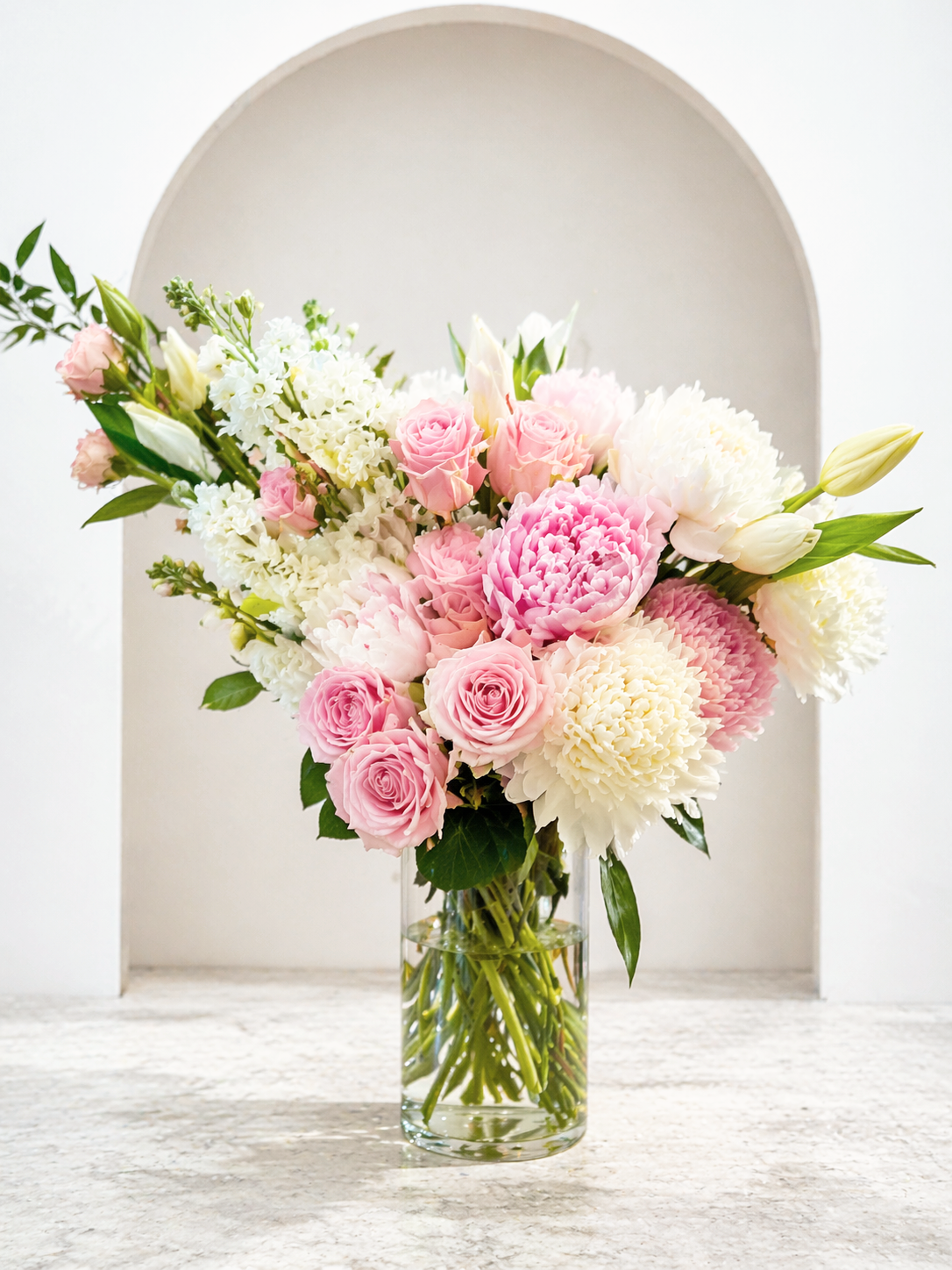 Elegant%2Bpastel%2Bfloral%2Barrangement%2Bin%2Balcove.png