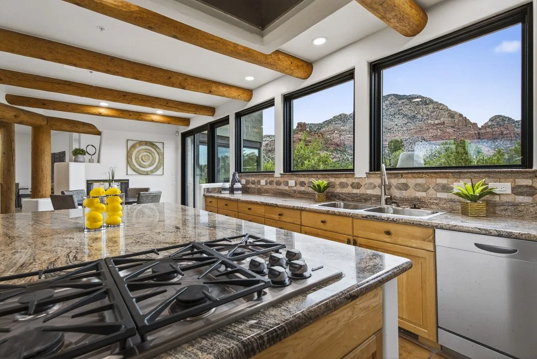 sedona-west-sedona-custom-home-kitchen-8458.jpg