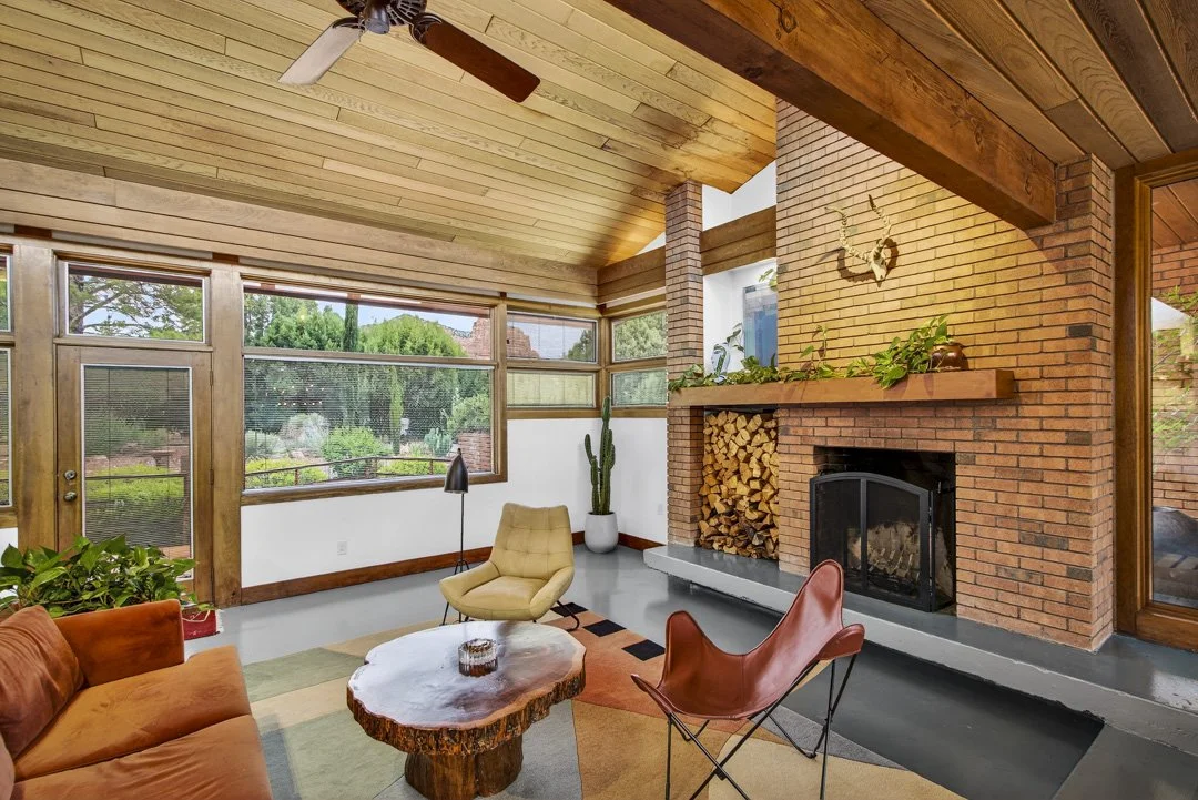 sedona-village-of-oak-creek-custom-home-living-room-6969.jpg