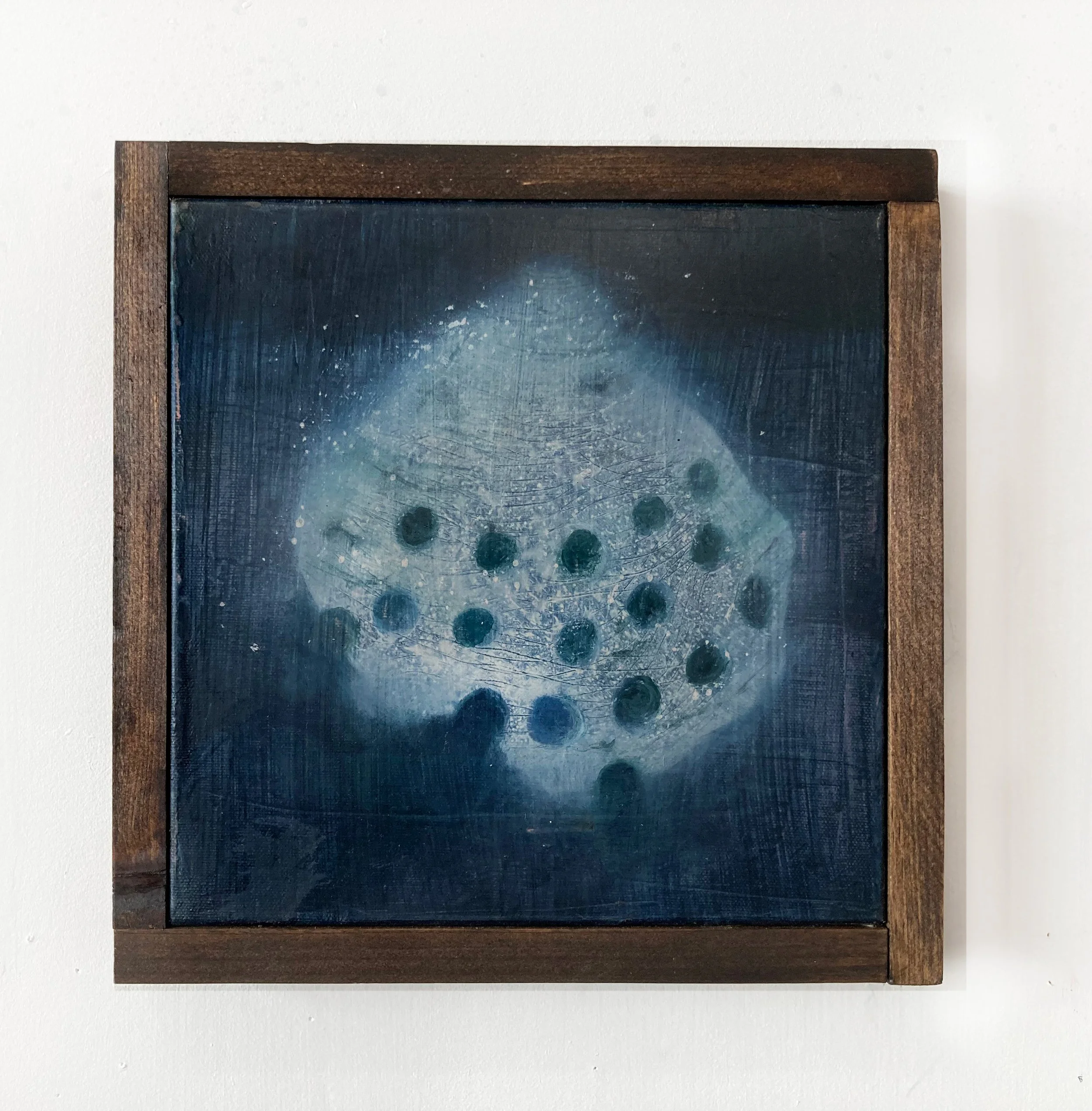 Button Shell
10 x 10
Oil on canvas