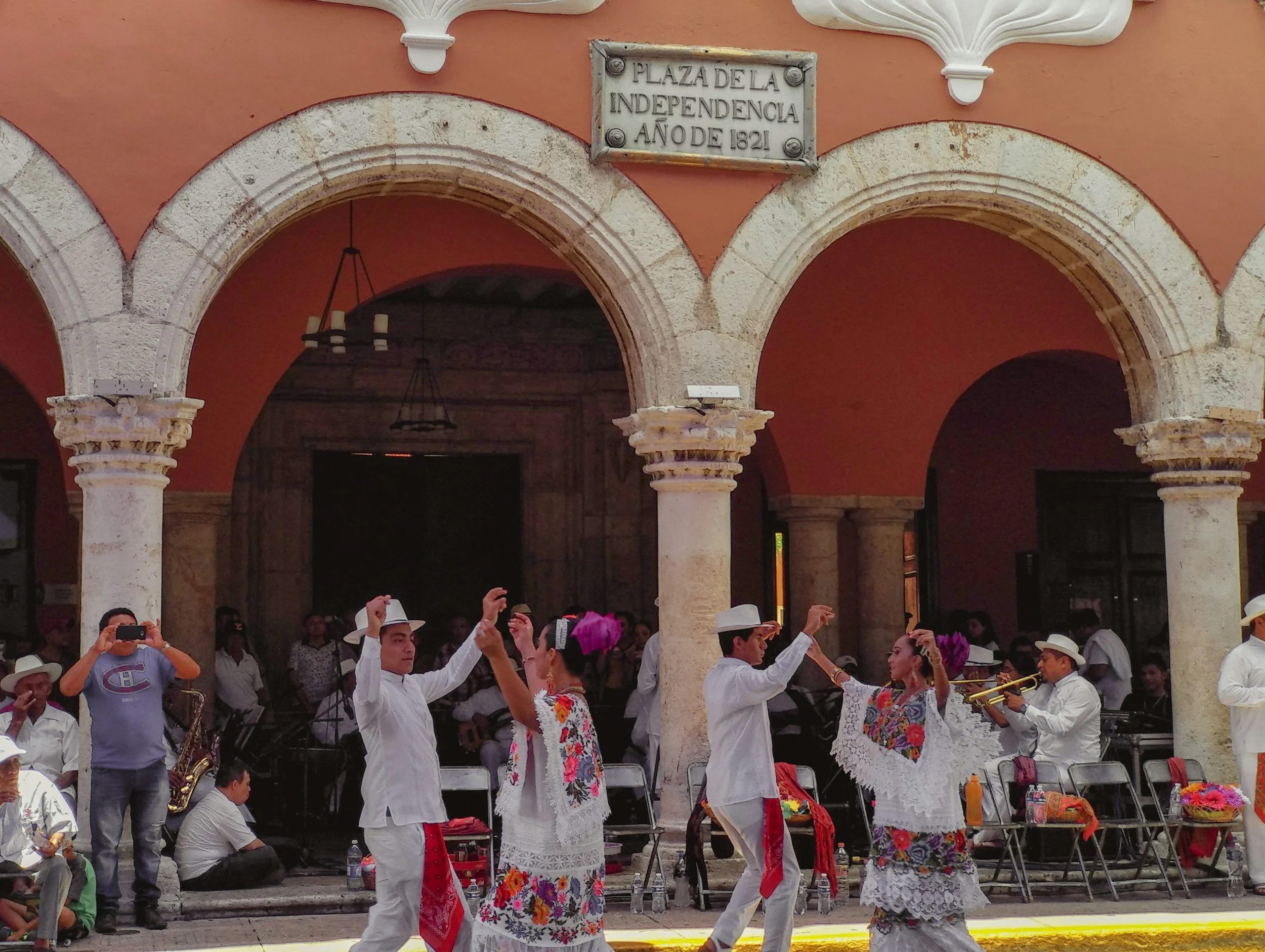 The Leave the Room Trave Guide Merida