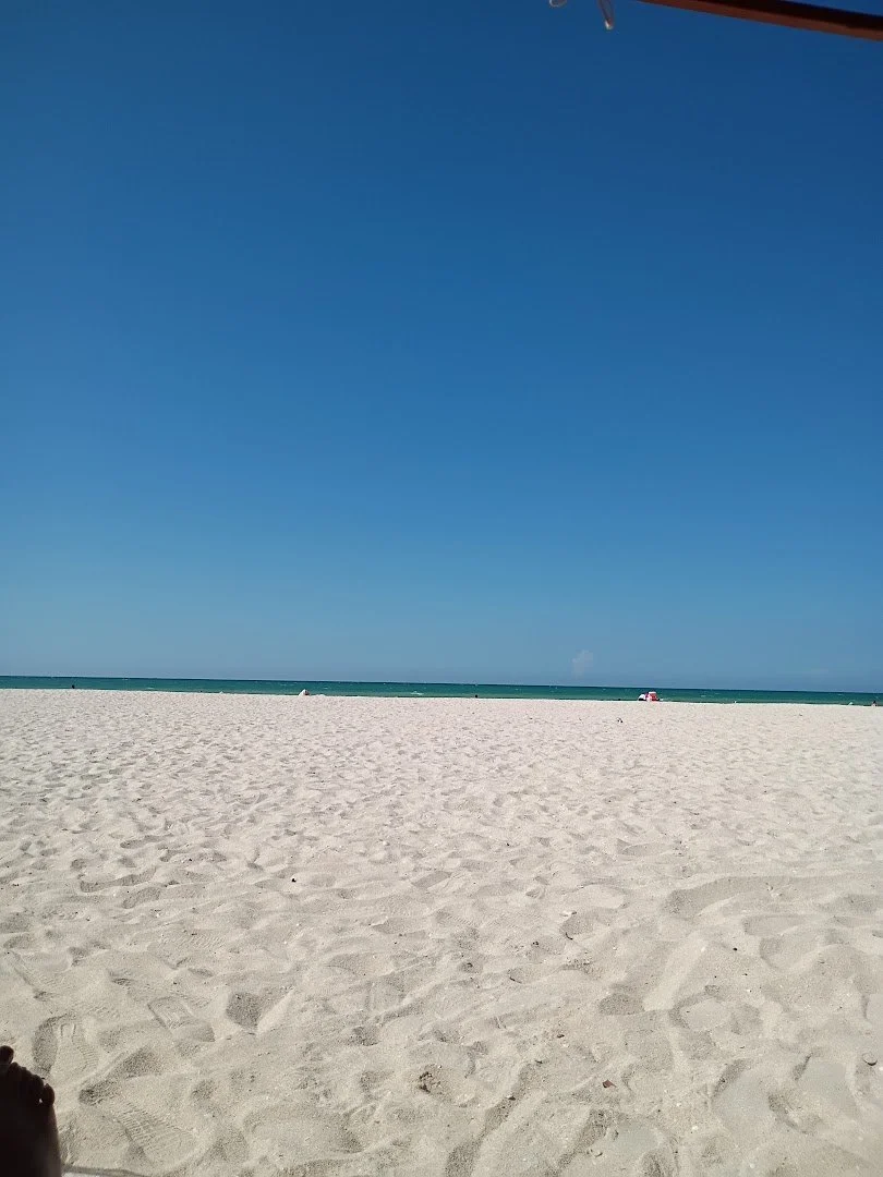 Public beach near Chuburná Puerto where we relaxed after the Isla Columpios tour