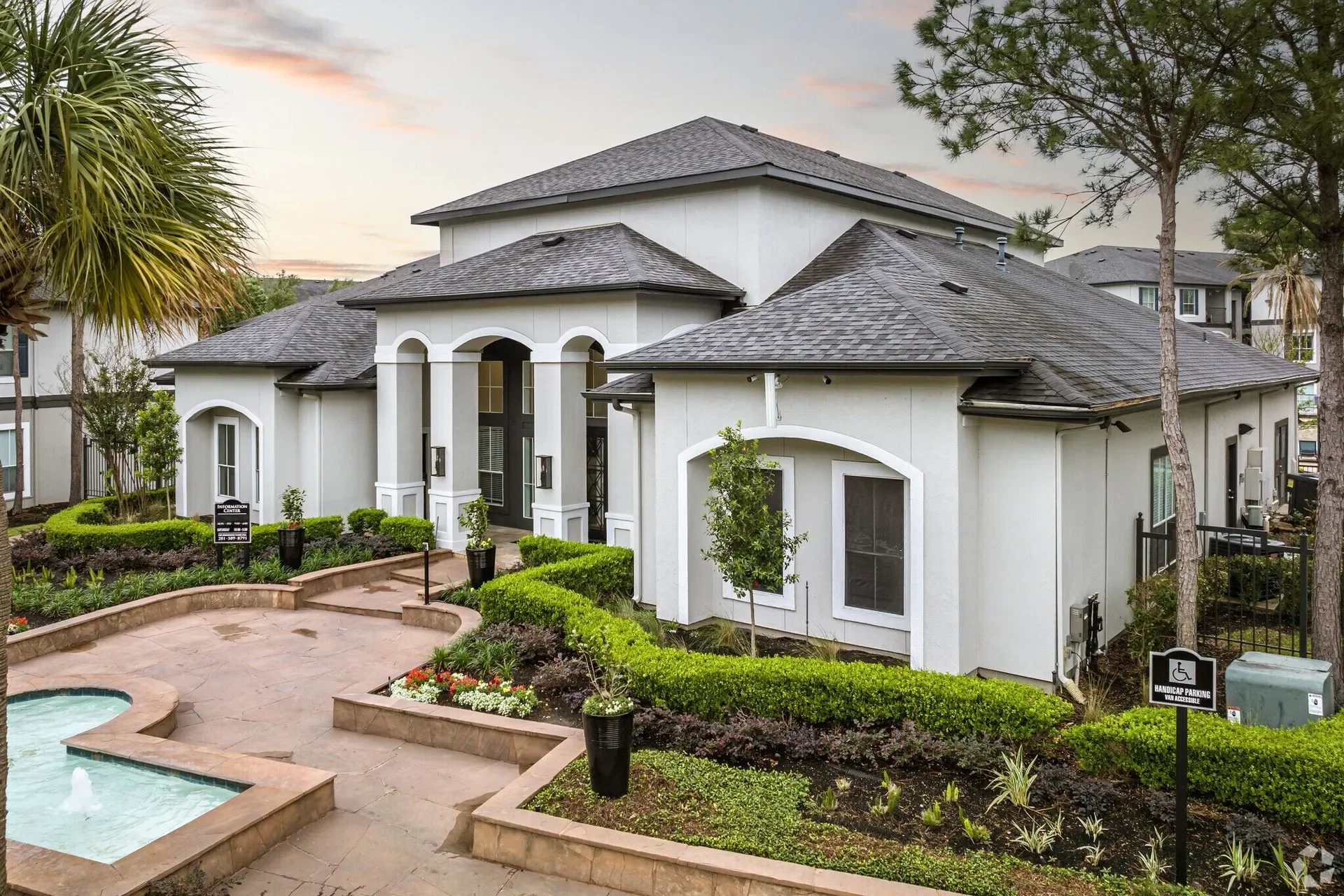 AURA at Westchase
