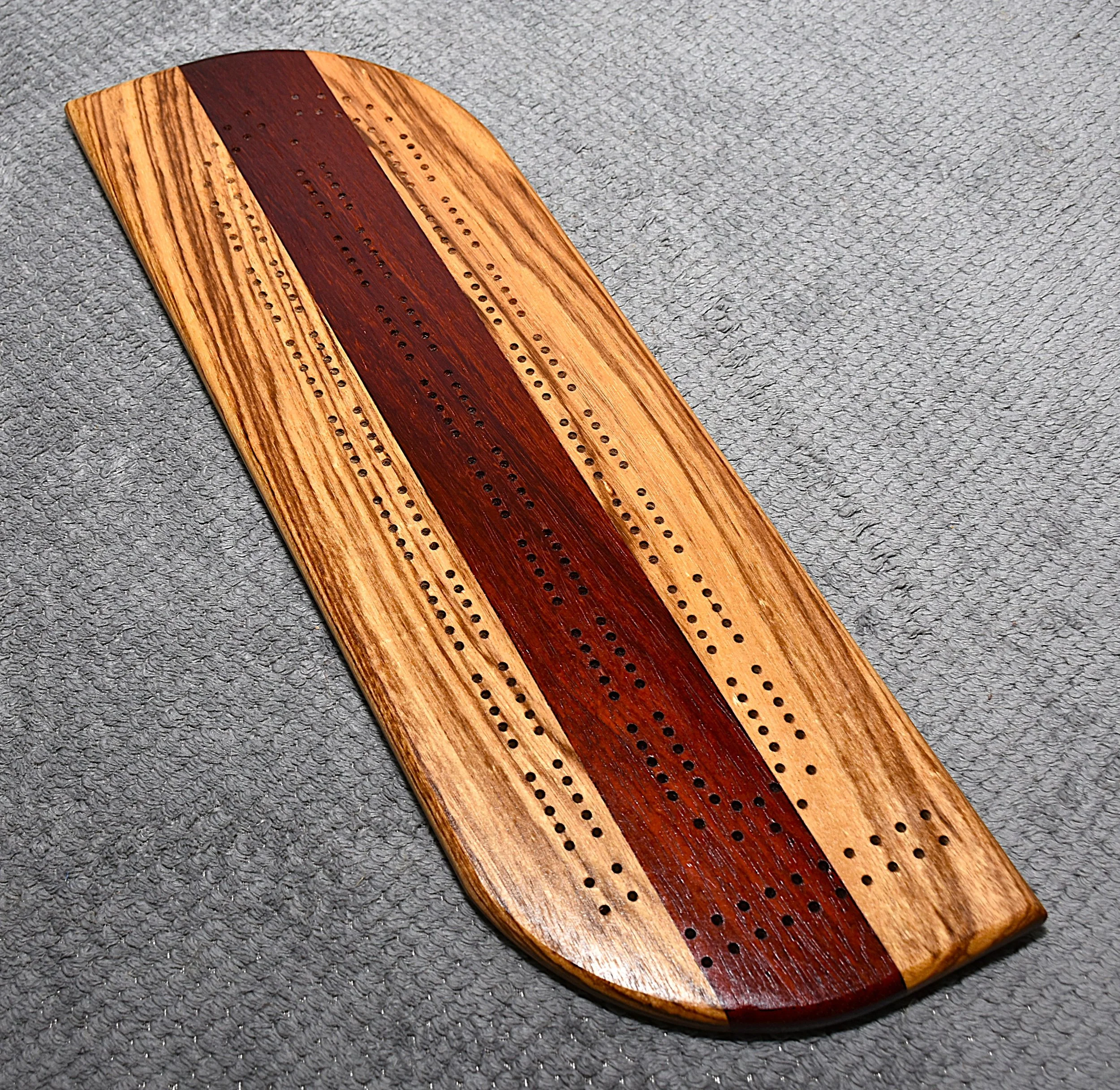 2 Player Cribbage Board w/Game Scoring