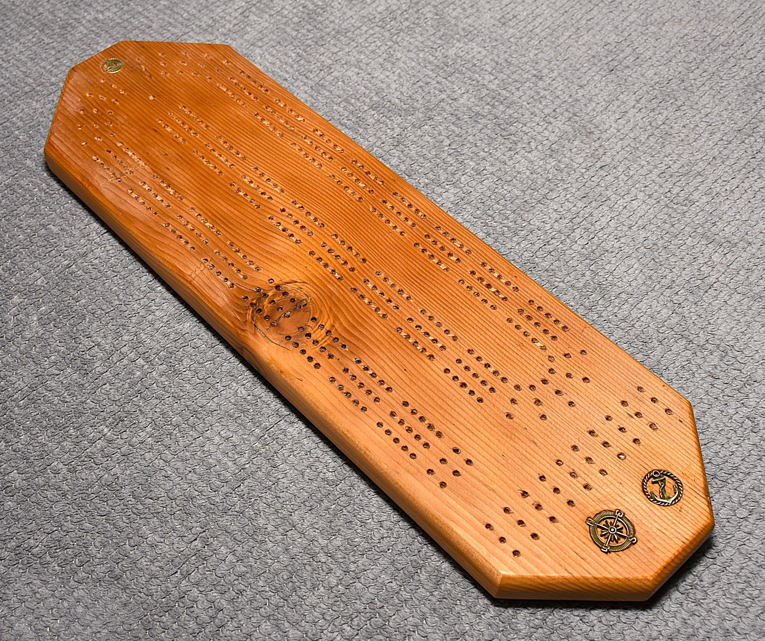 3 Player Cribbage Board w/Game Scoring