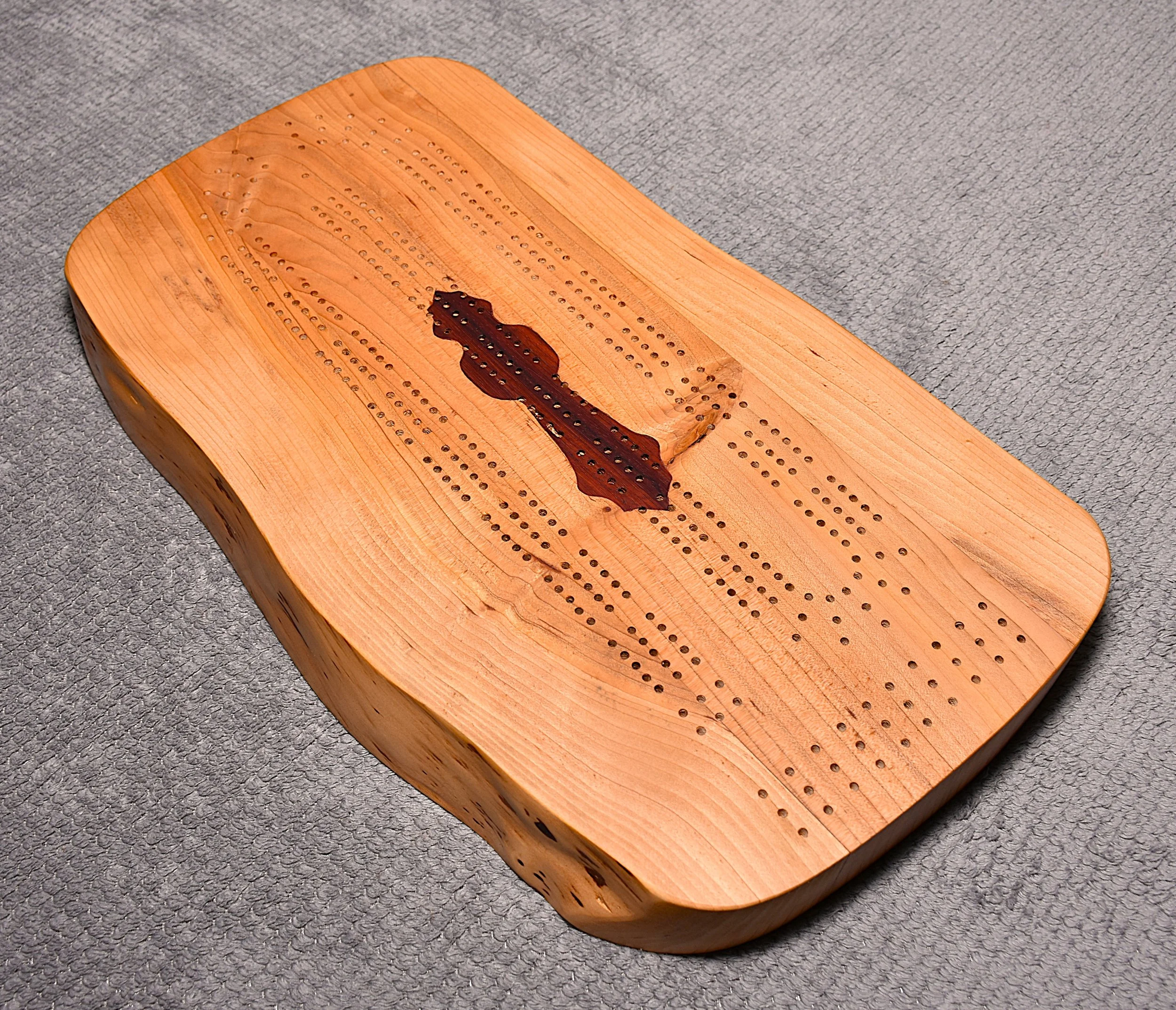 3 Player Cribbage Board w/Game Scoring