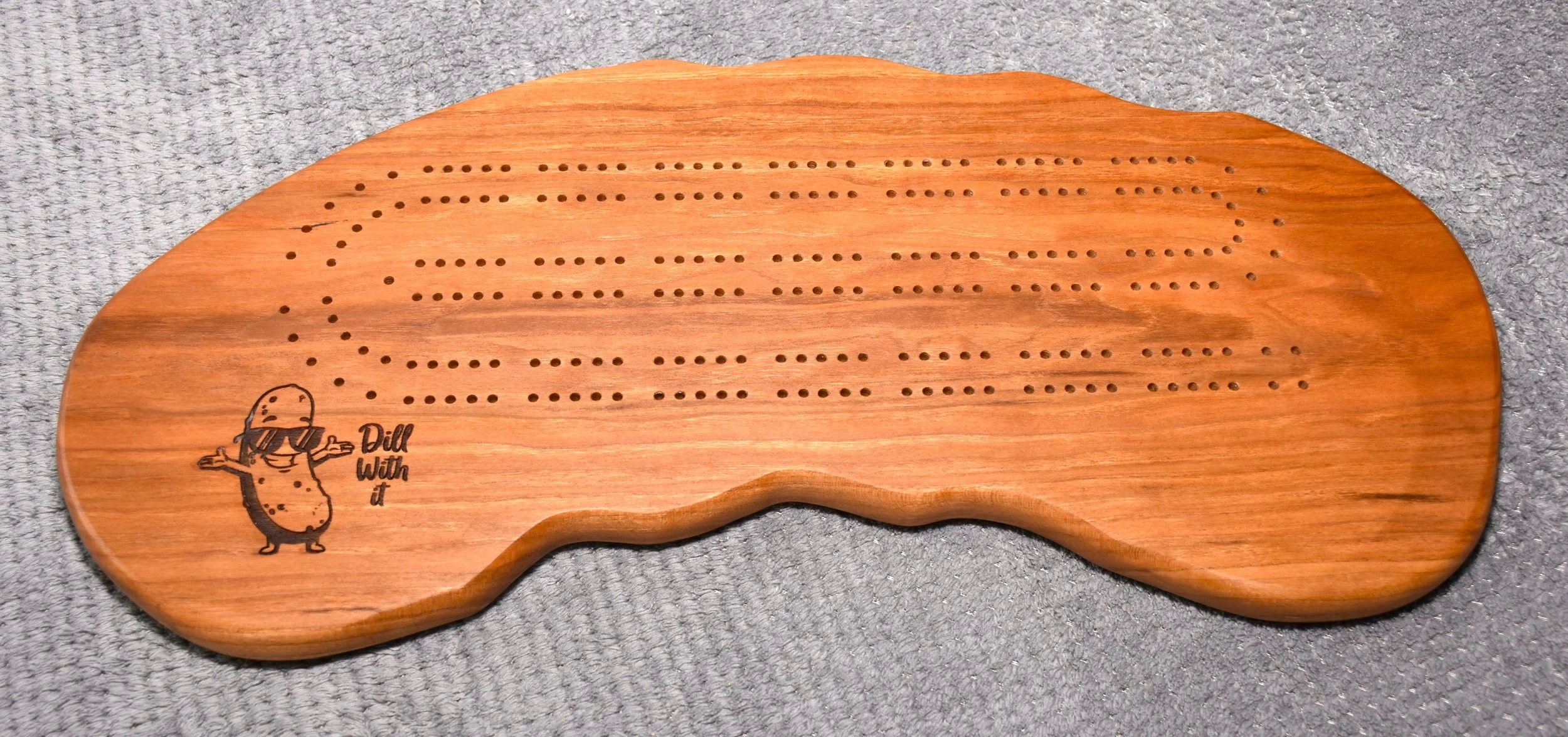 2 Player Cribbage Board (Curved Pickle Shape)
