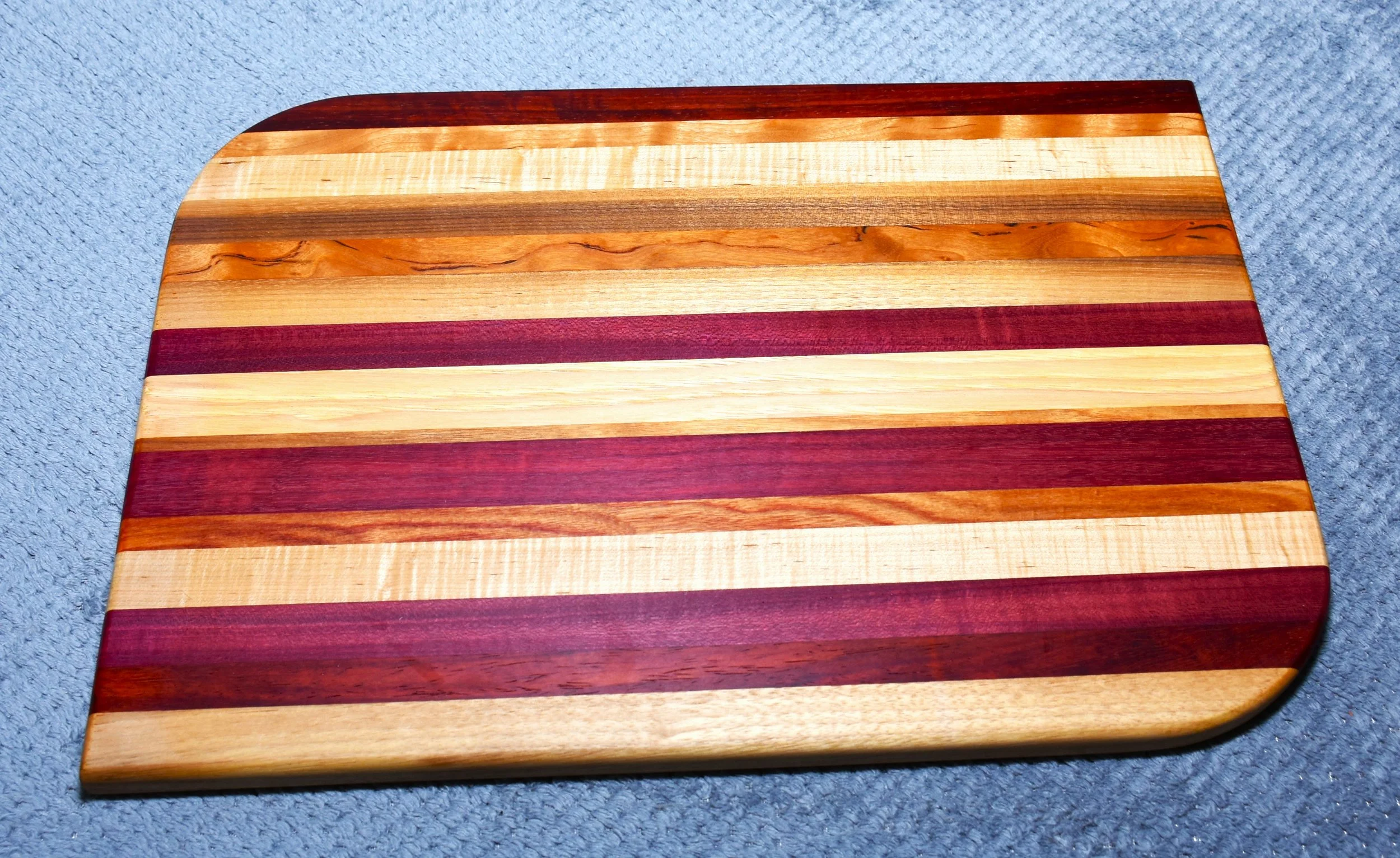 Charcuterie Board w/Offset Curve