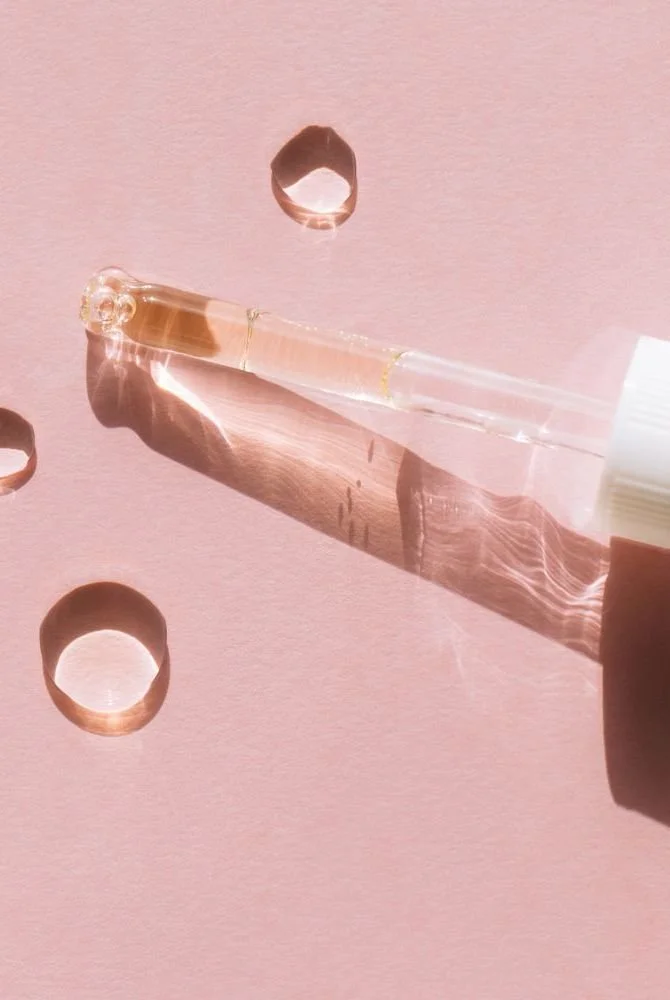 Focus Attivi | Vol. 3: "Niacinamide: Il prezzemolo (buono) della cosmetica"