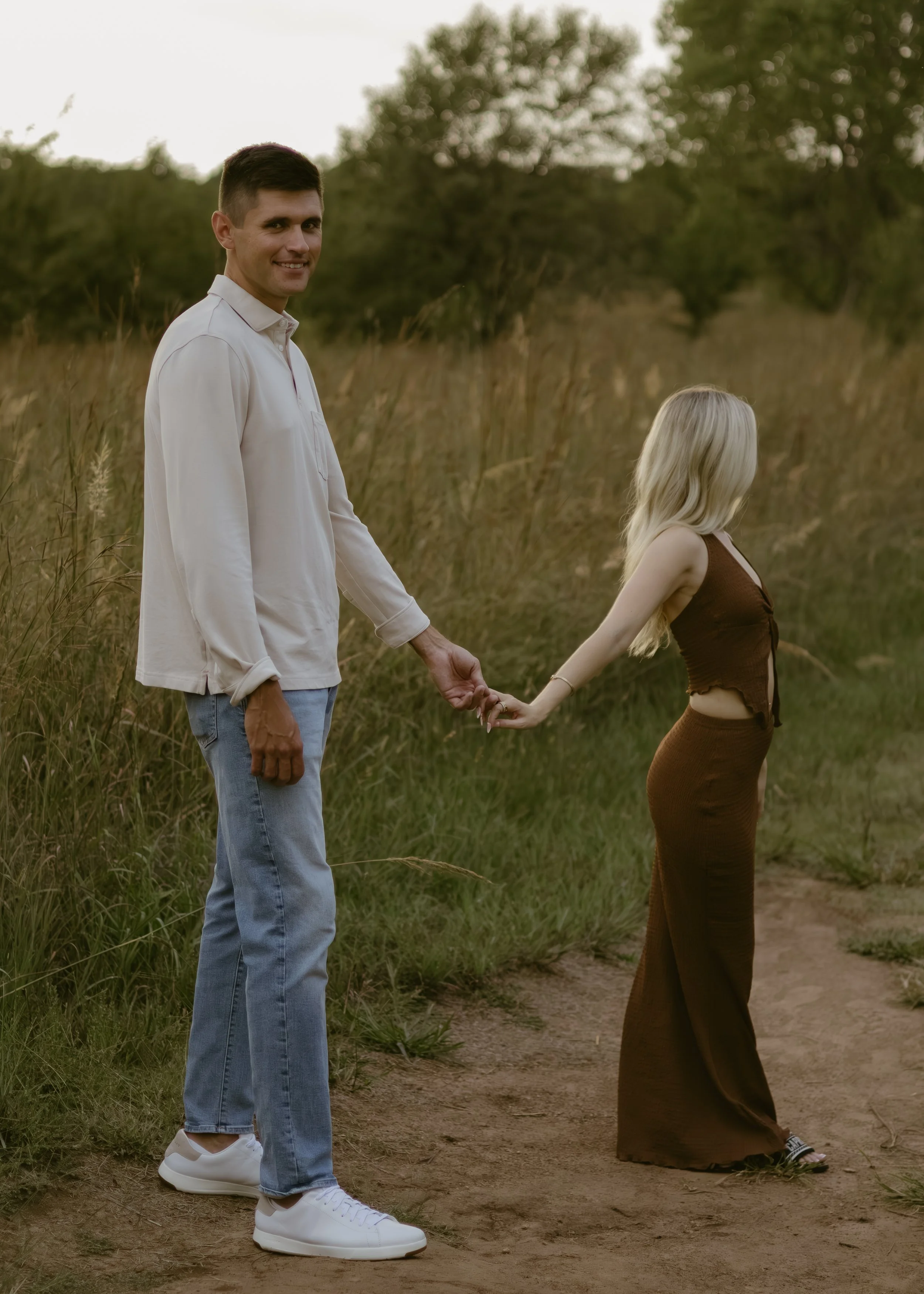Couples photography session outdoors in South Dakota