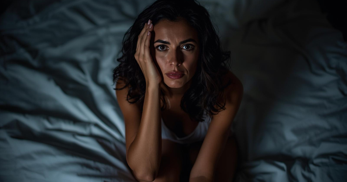 Por qué cambia el sueño durante la menopausia: Comprender las hormonas, la regulación cerebral y el ritmo circadiano