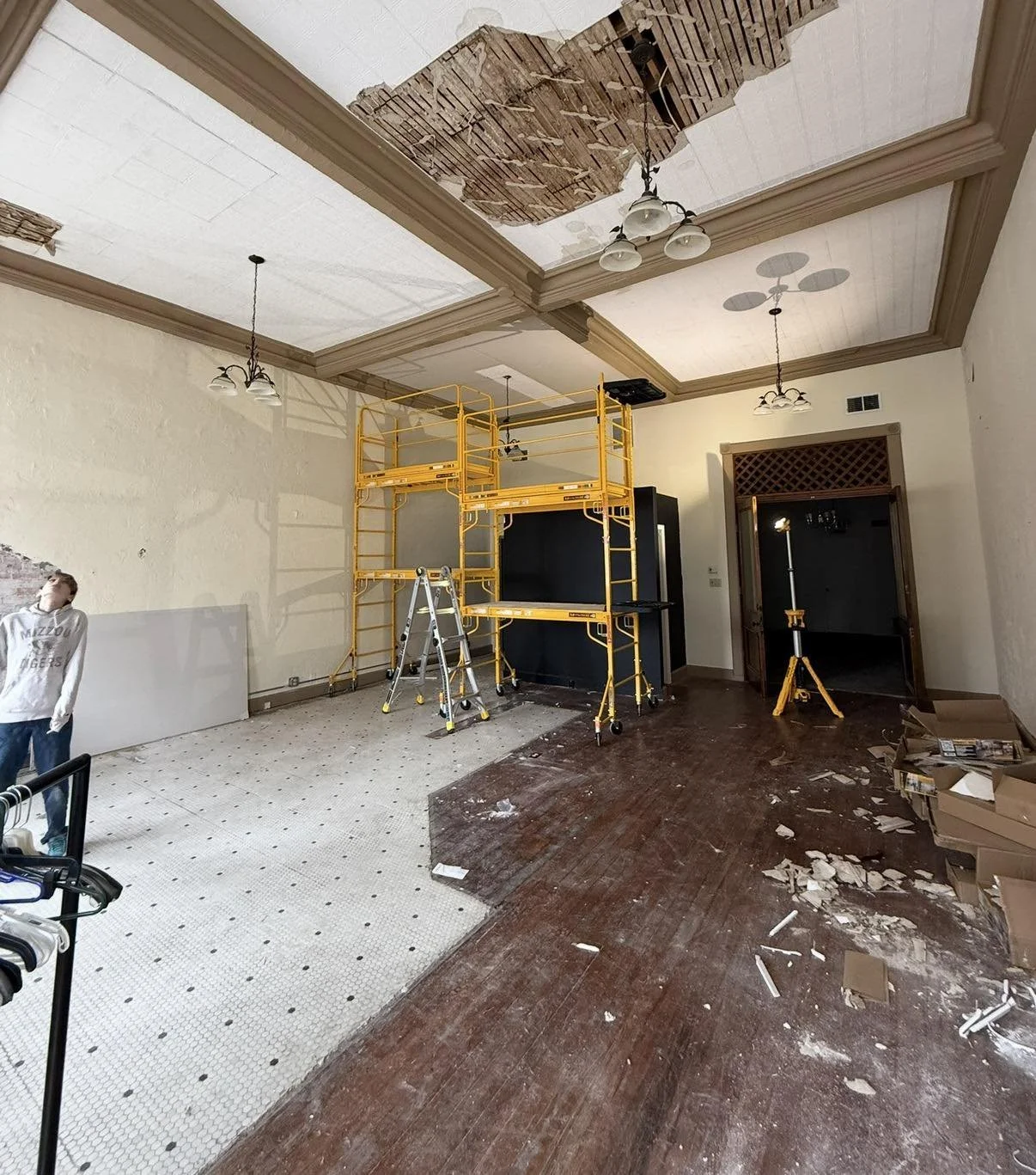 SCAFFOLDING-SASQUATCH-EQUIPMENT-RENTAL-ASH-GROVE-PROJECT-CONSTRUCTION.jpg