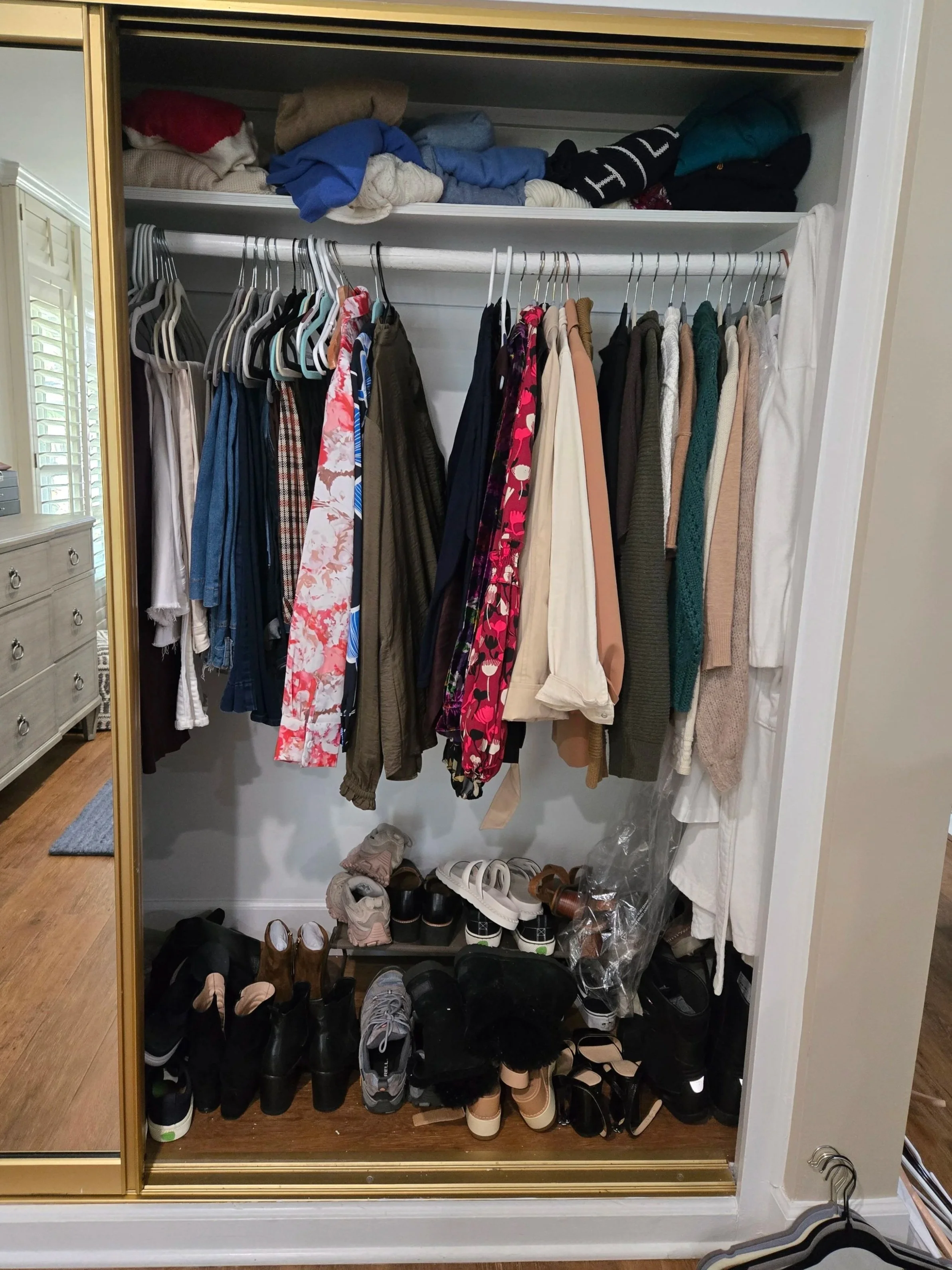 CLOSET BEFORE