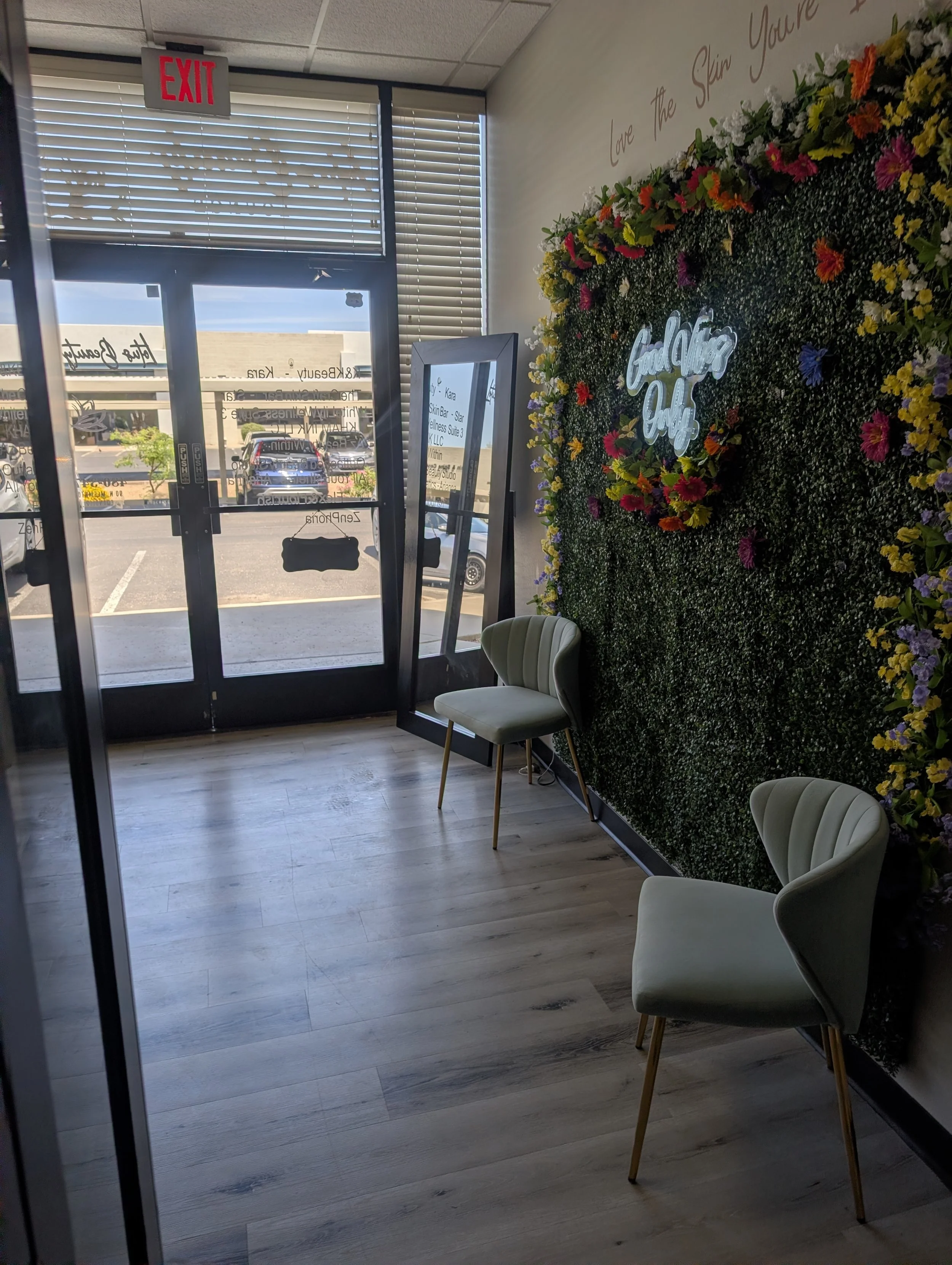 The Entry to The Craft Skin Bar