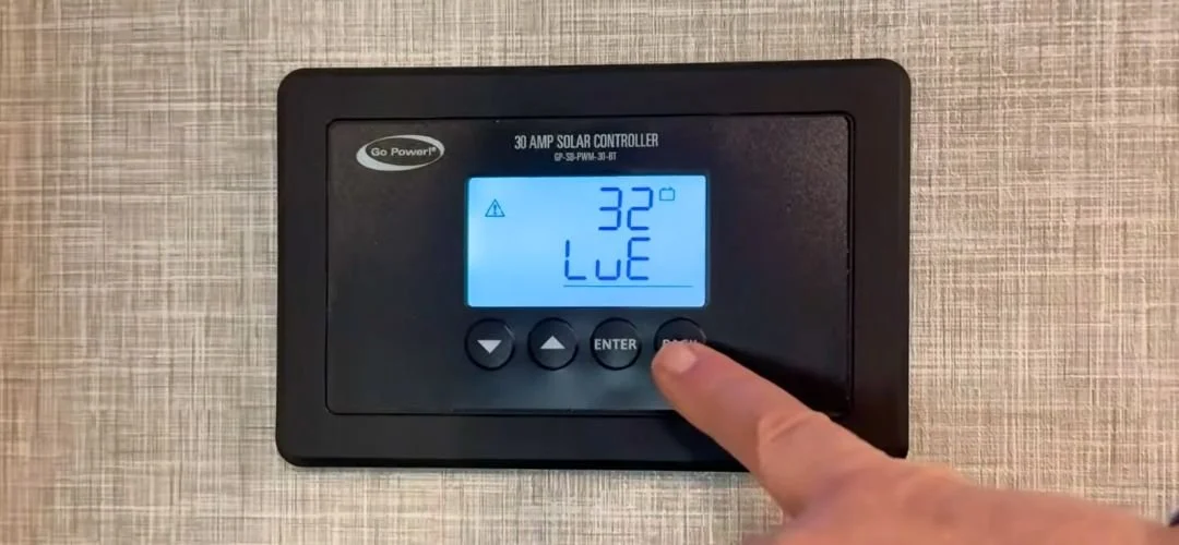 Clearing a 32LuE code on a 30 Amp GoPower Solar Controller