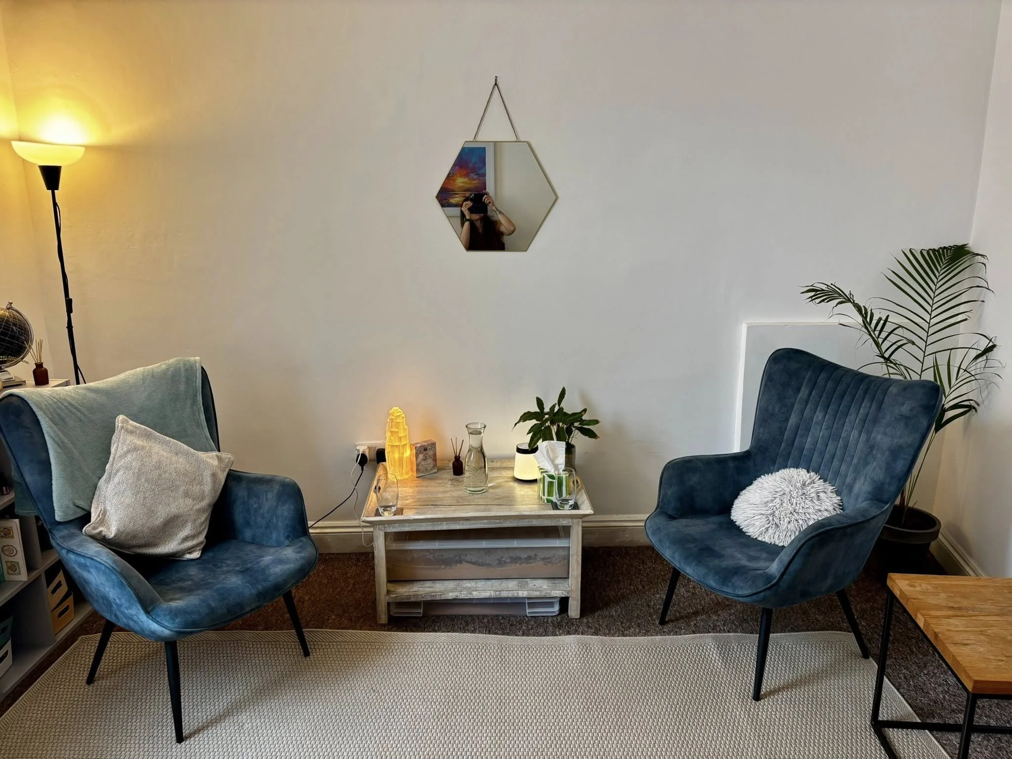 Picture of a comfortable counselling warm with a welcoming atmosphere