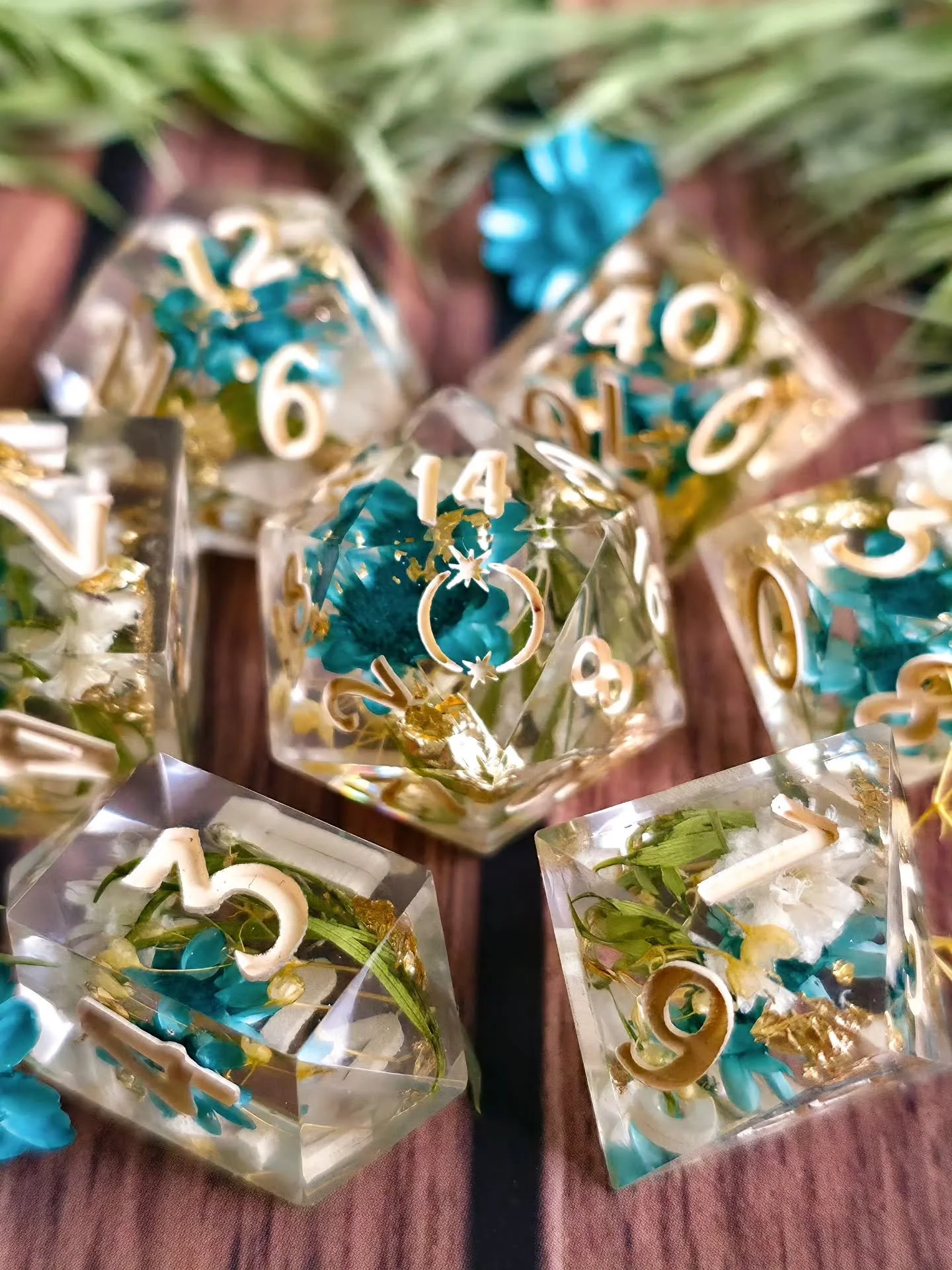 What is this? A new design? CRAZY!
New set means it's nameless! It's been so long since I've gotten y'alls help naming a set so make some suggestions in the comments and I'll pick my favorite!