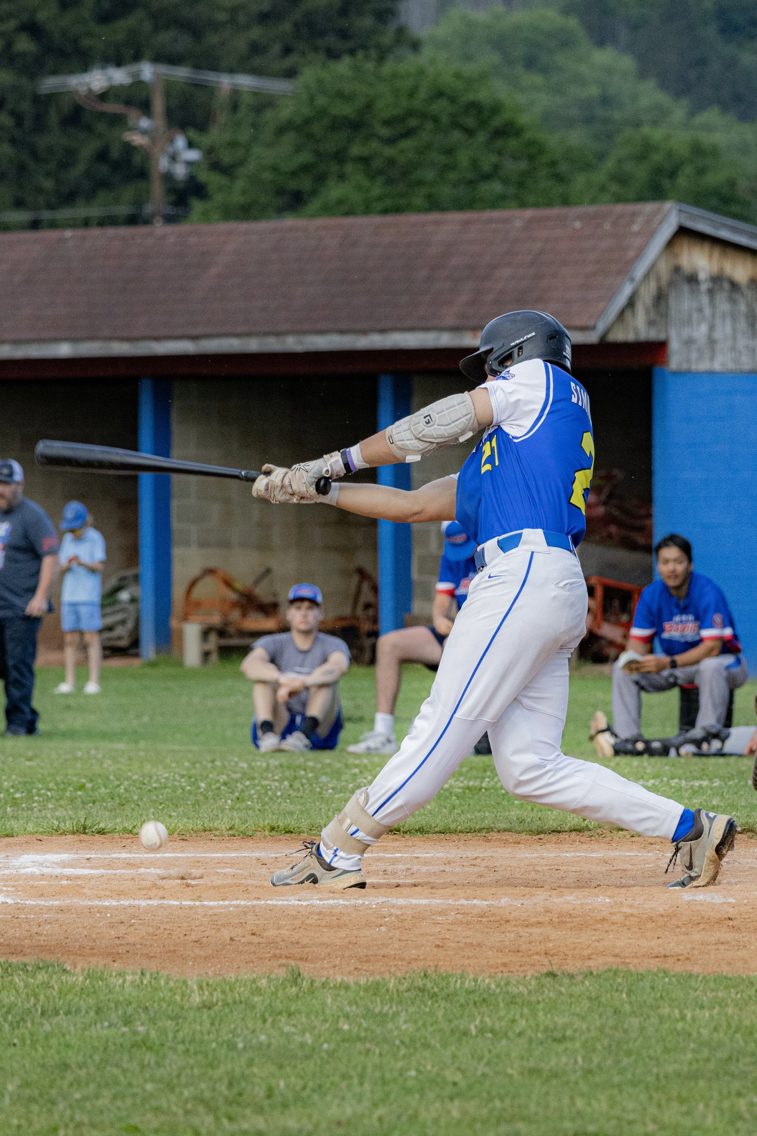 7R4A2529 copy.jpg