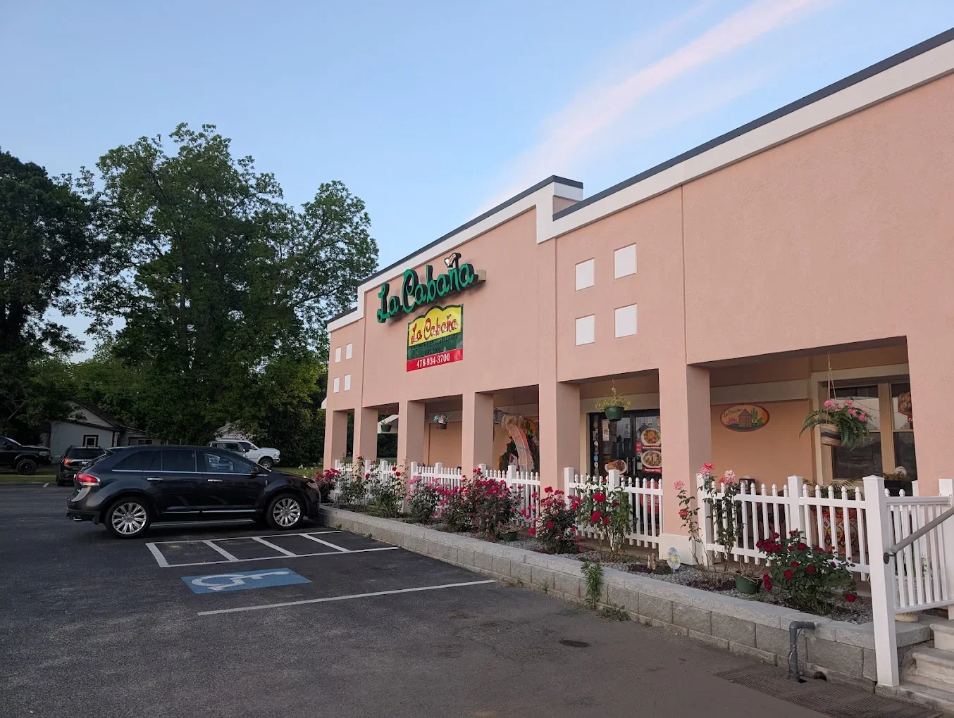 La Cabaña Mexican Restaurant 