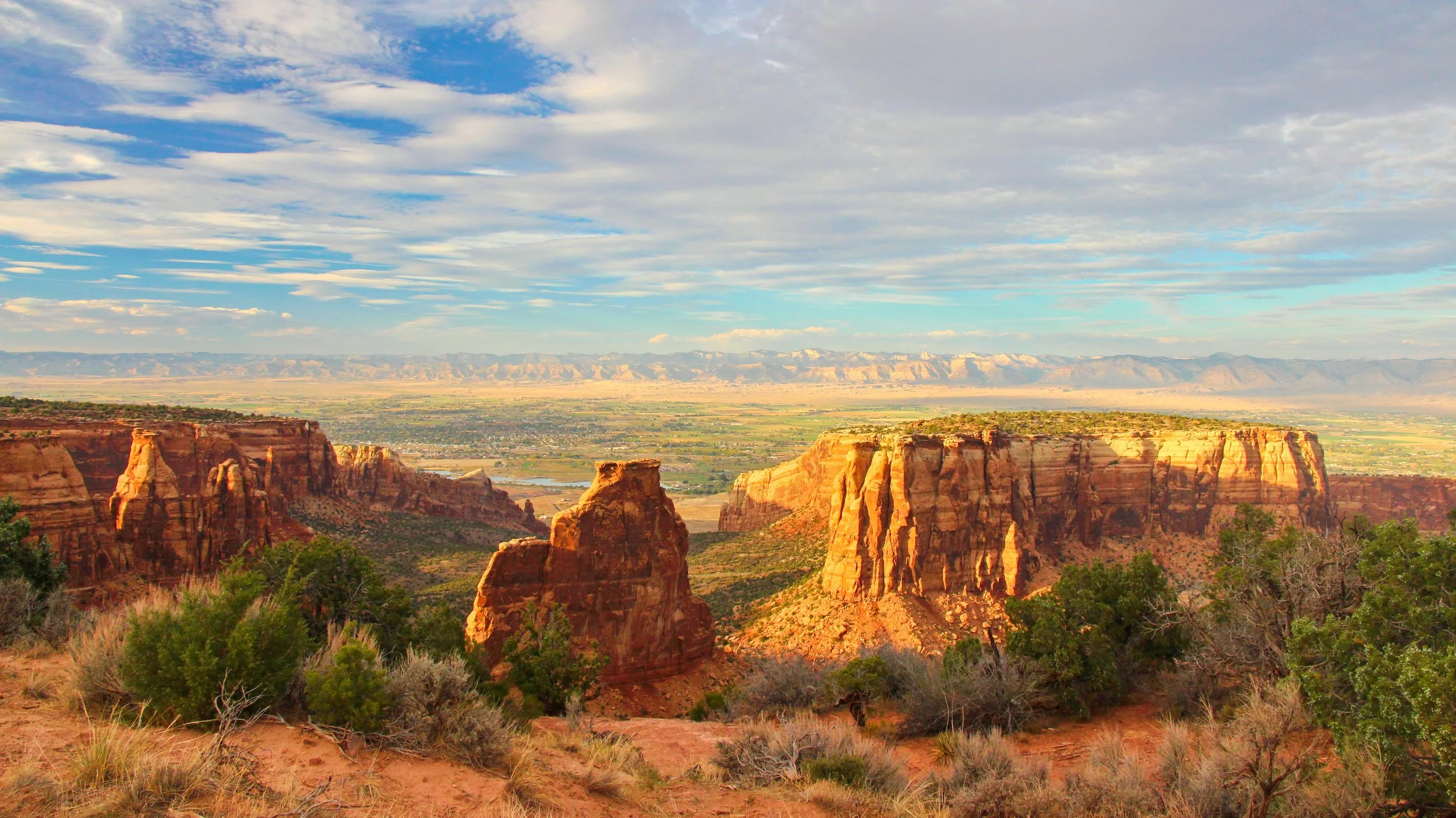 202010098813EOS REBEL T5i.jpg