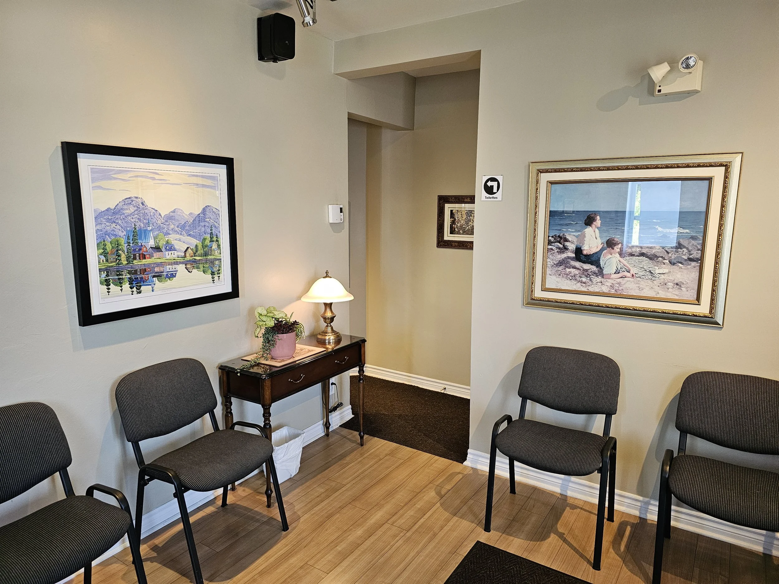 Salle d'attente de la clinique