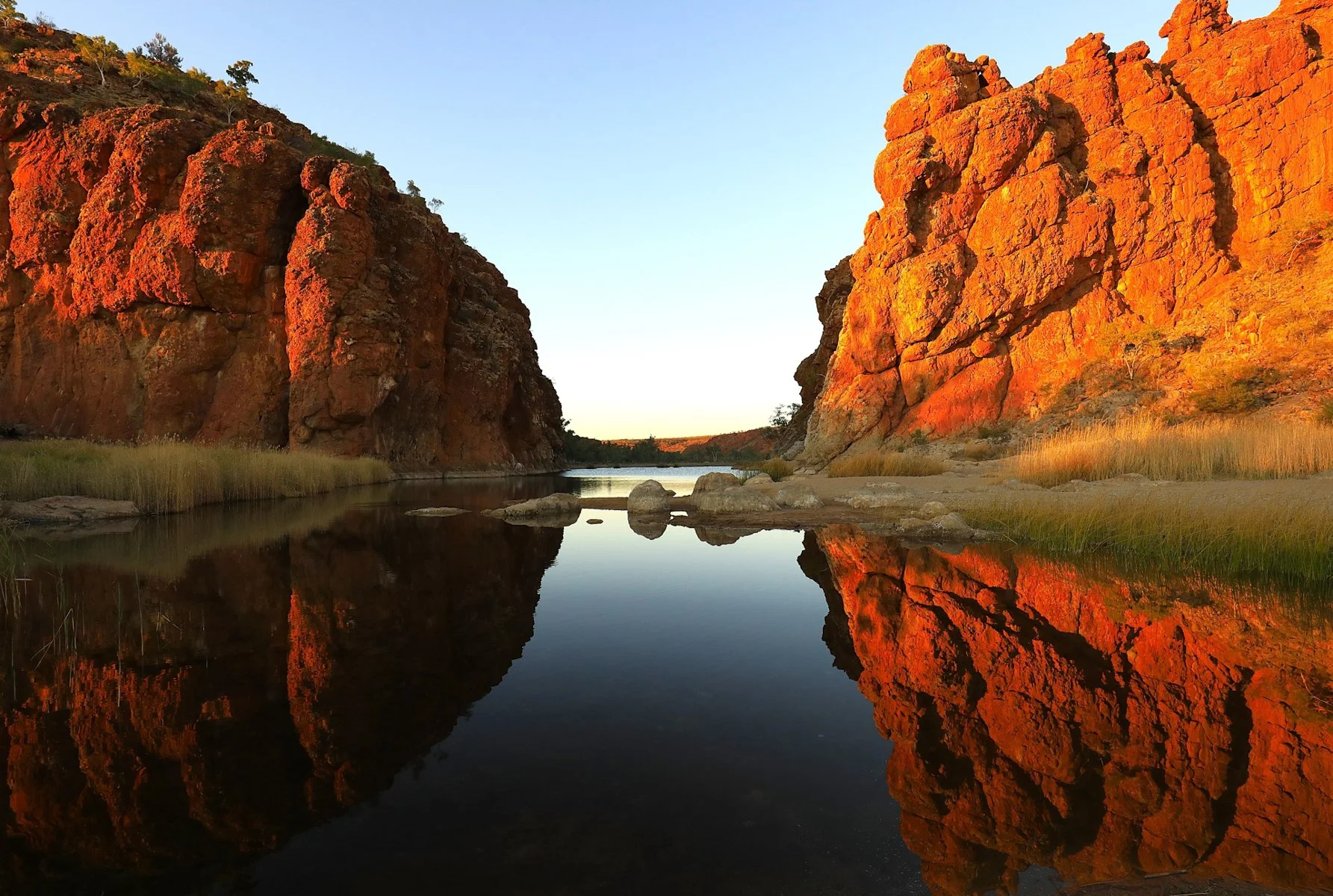 Morning Light at Glen Helen.JPG