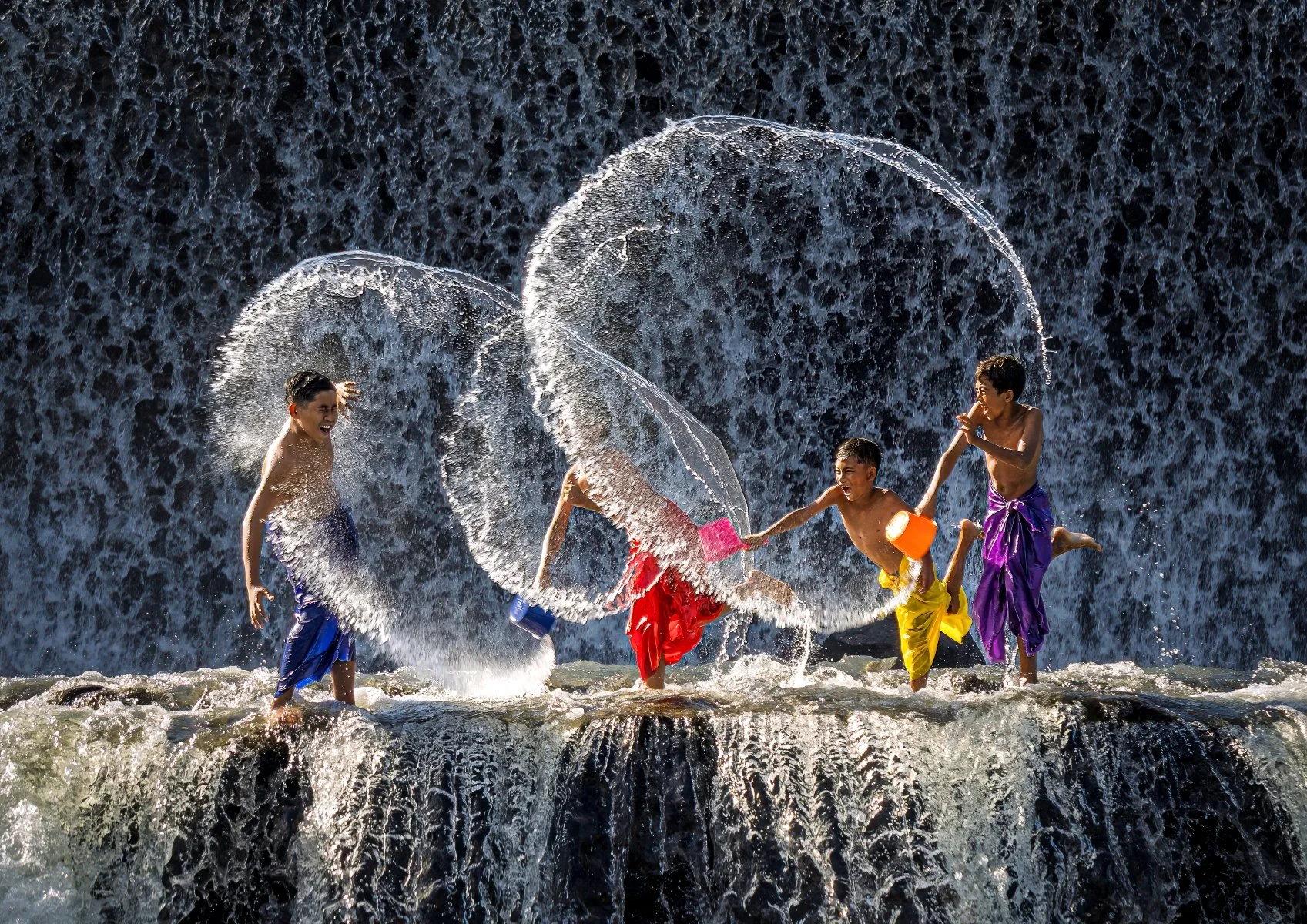 A Grade Print - Mike Hennessy - Afternoon fun at the weir